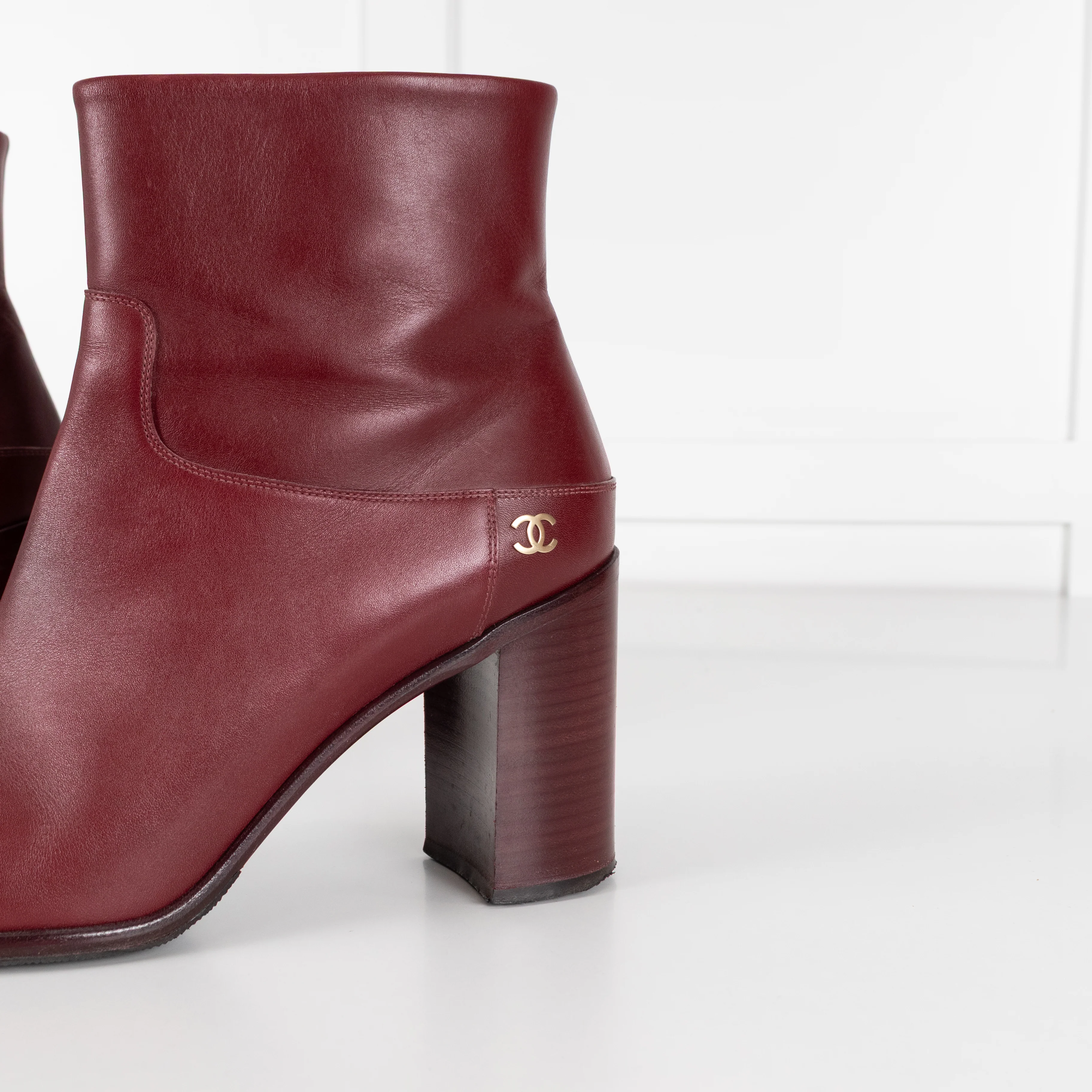 Chanel Short Burgundy Calf Skin Boots - Image 11