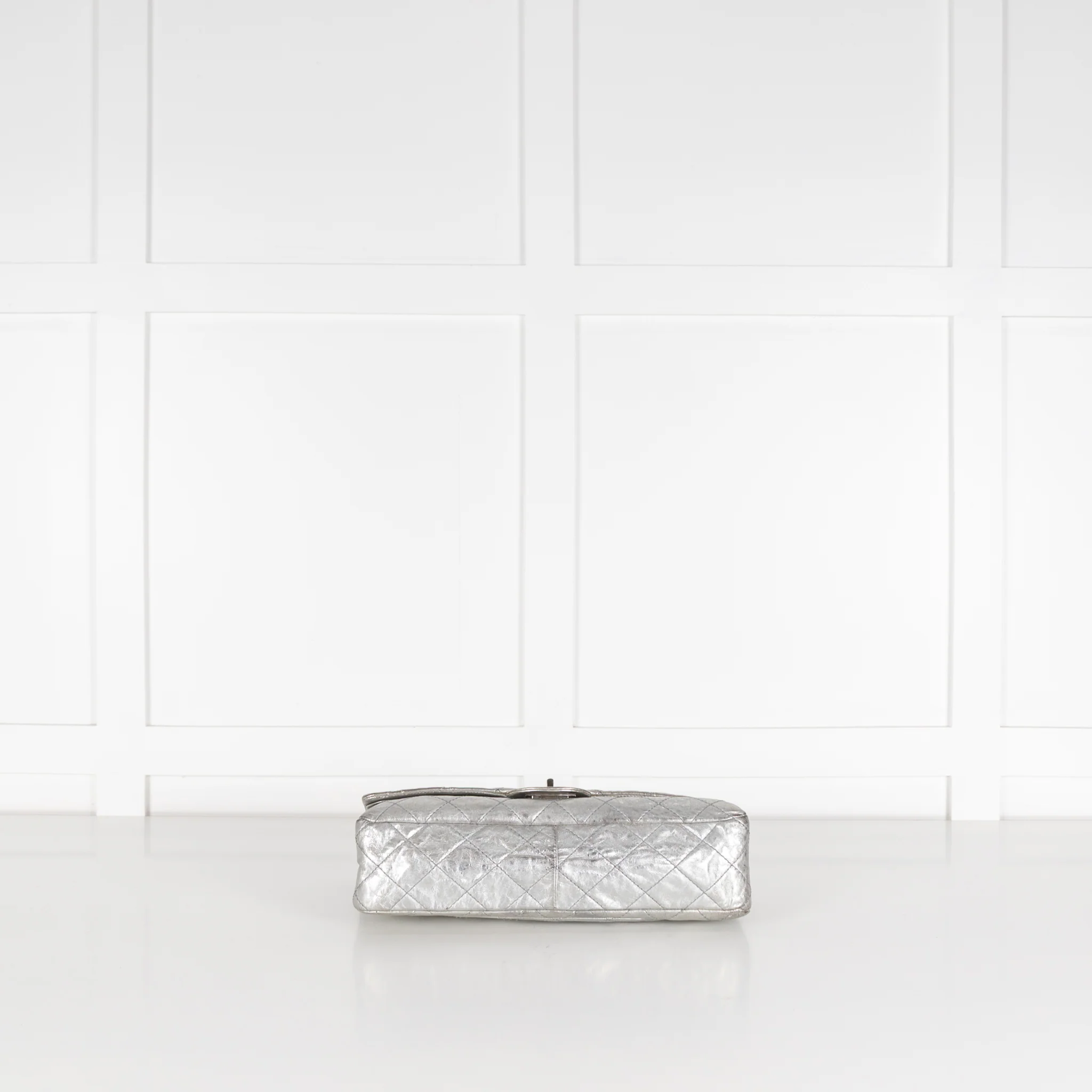 Chanel Silver Reissue 2.55 Leather Bag - Image 9