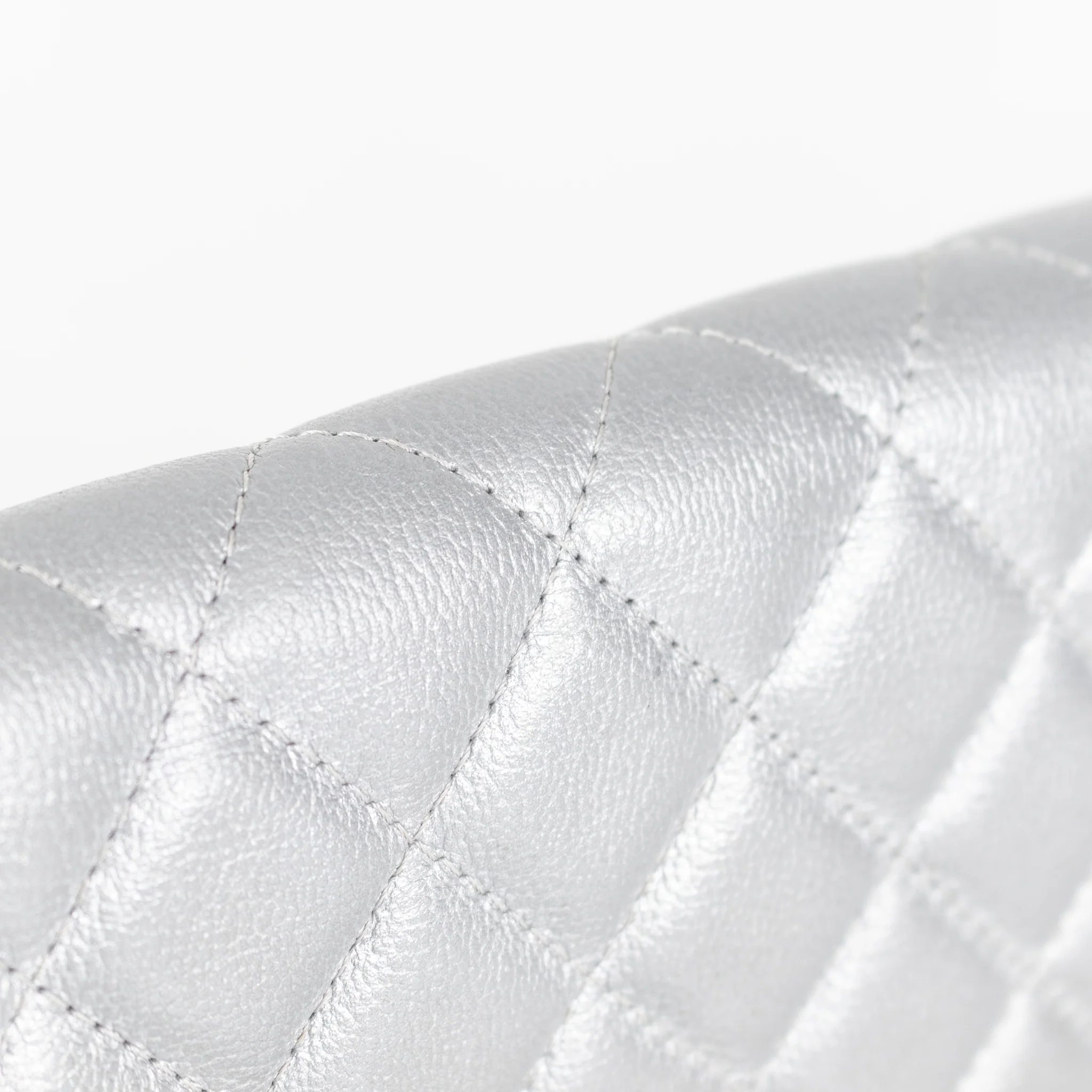 Chanel Silver WOC 2.55 Re-Edition with Box - Image 15