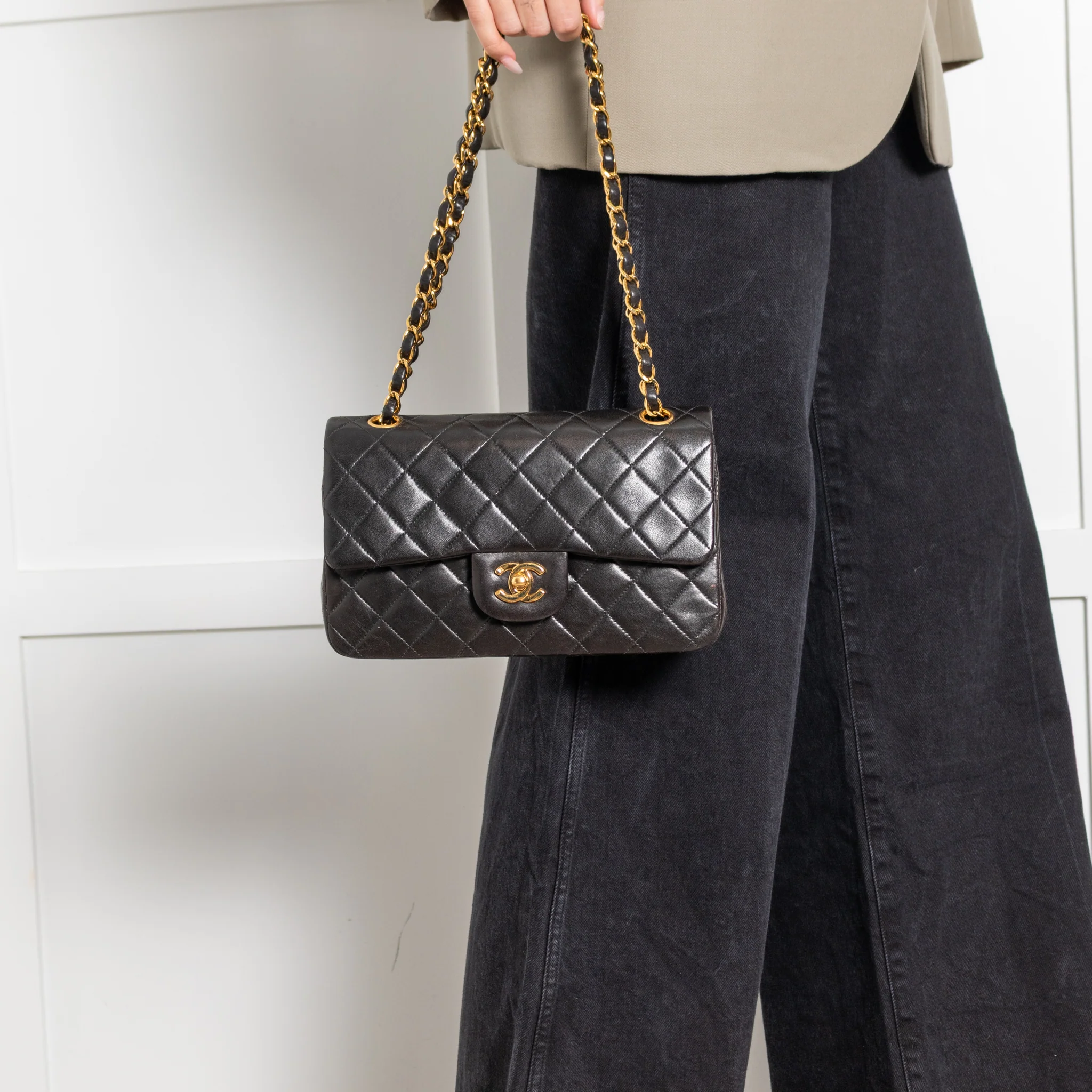 Chanel Small Black Lambskin Vintage Classic Flap Bag - Image 9