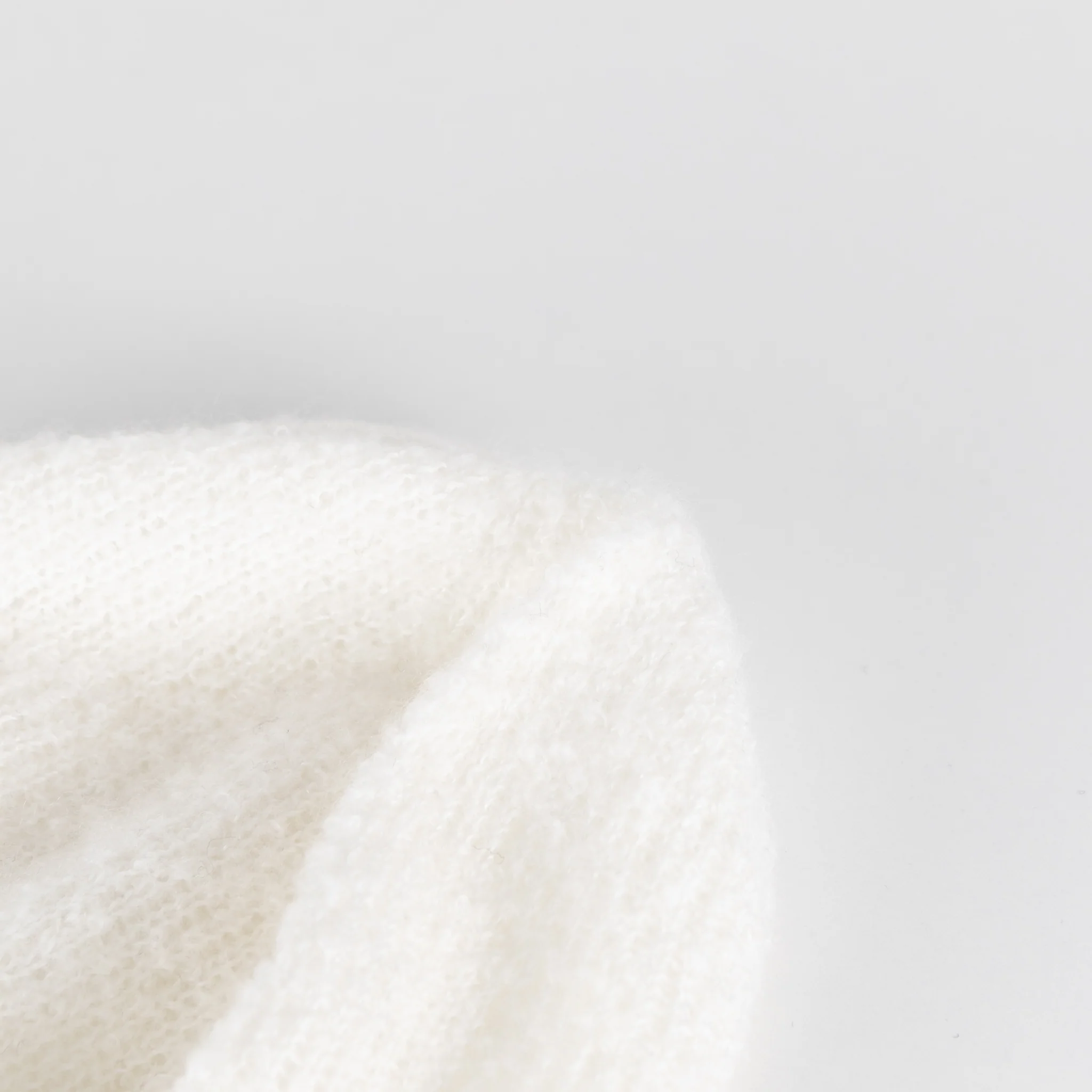 Chanel White Cashmere Beanie - Image 10