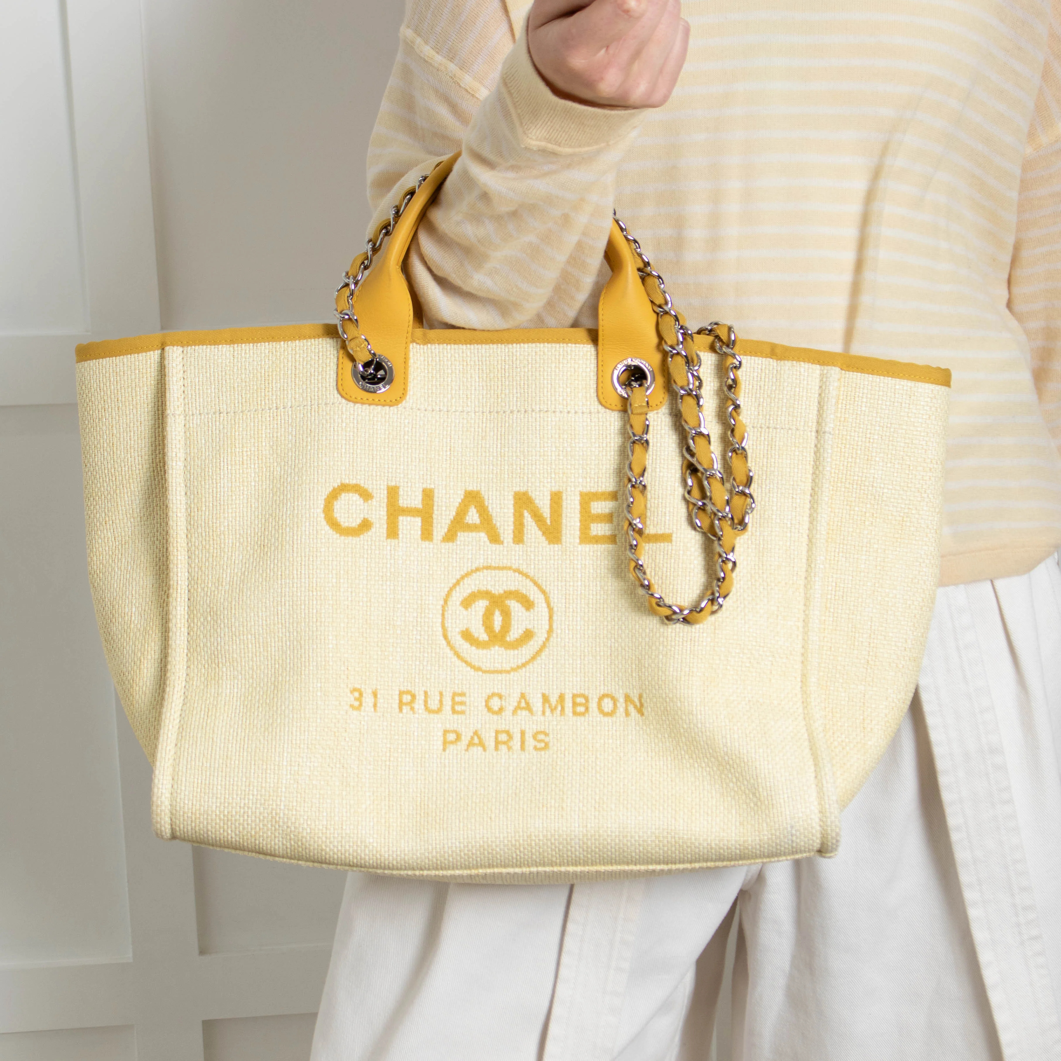 Chanel Yellow Raffia Deauville Two-Way Tote Bag - Image 7