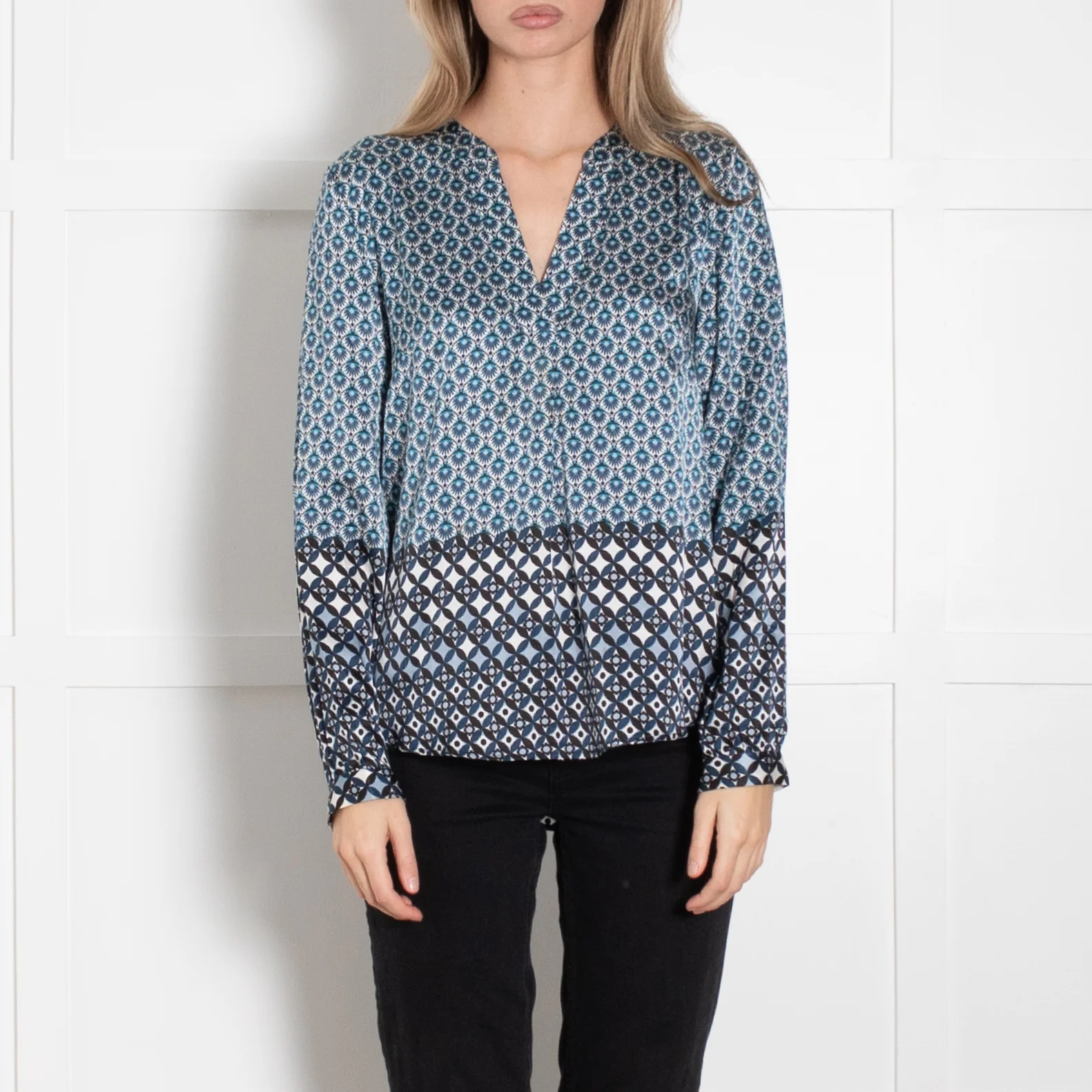 Charlotte Sparre Blue Cream Geometric Flower Print Silk Blouse - Image 2