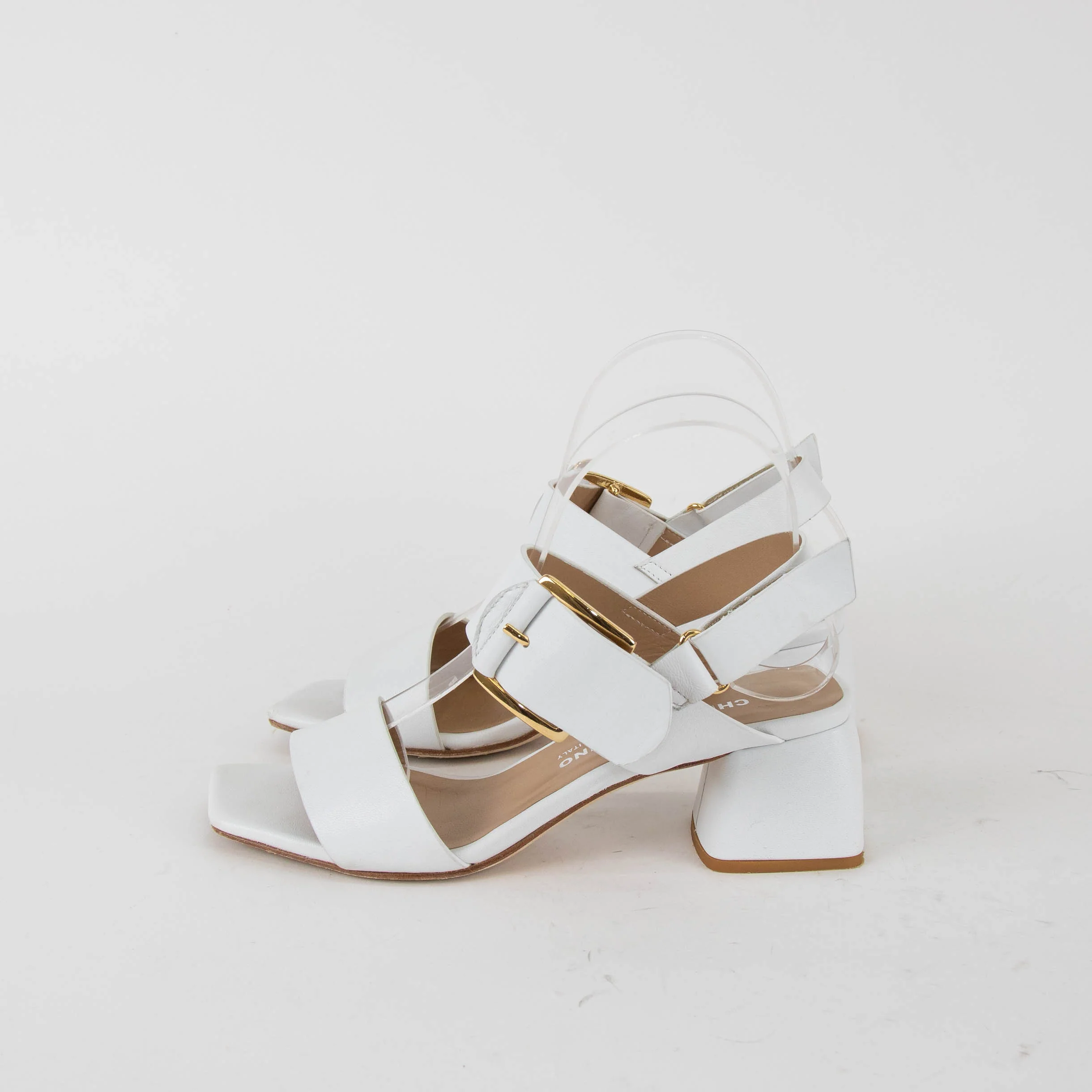 Chiara Carrino White Sandals With Gold Buckle - Image 3
