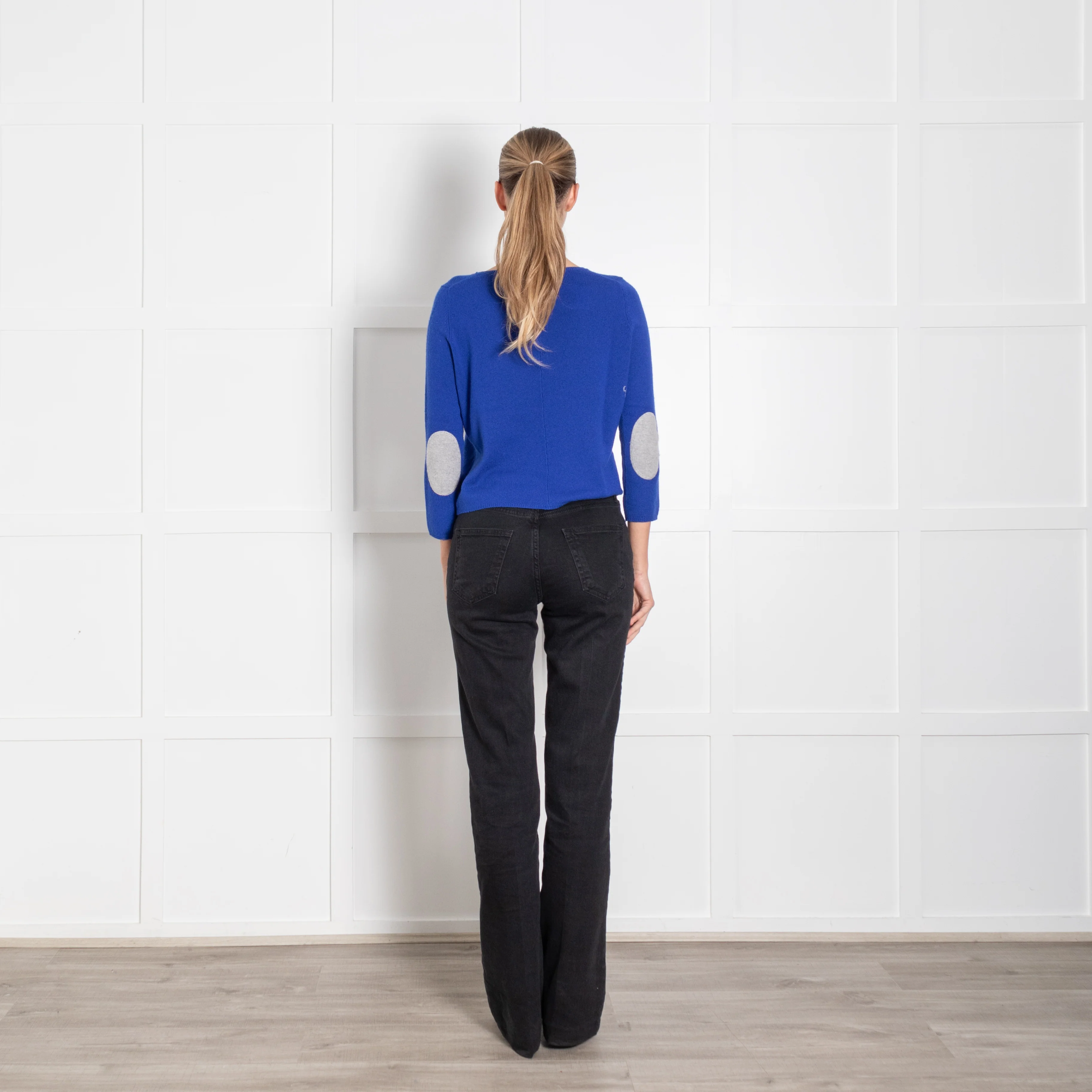 Chinti & Parker Blue Cashmere Grey Patch Short Sweater - Image 5