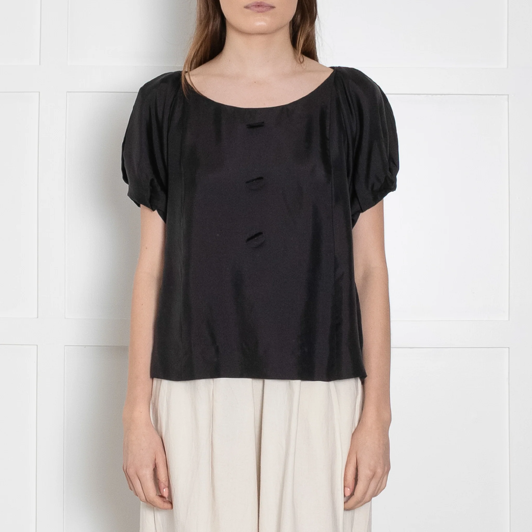 Chloe Black Cap Sleeve Blouse - Image 2
