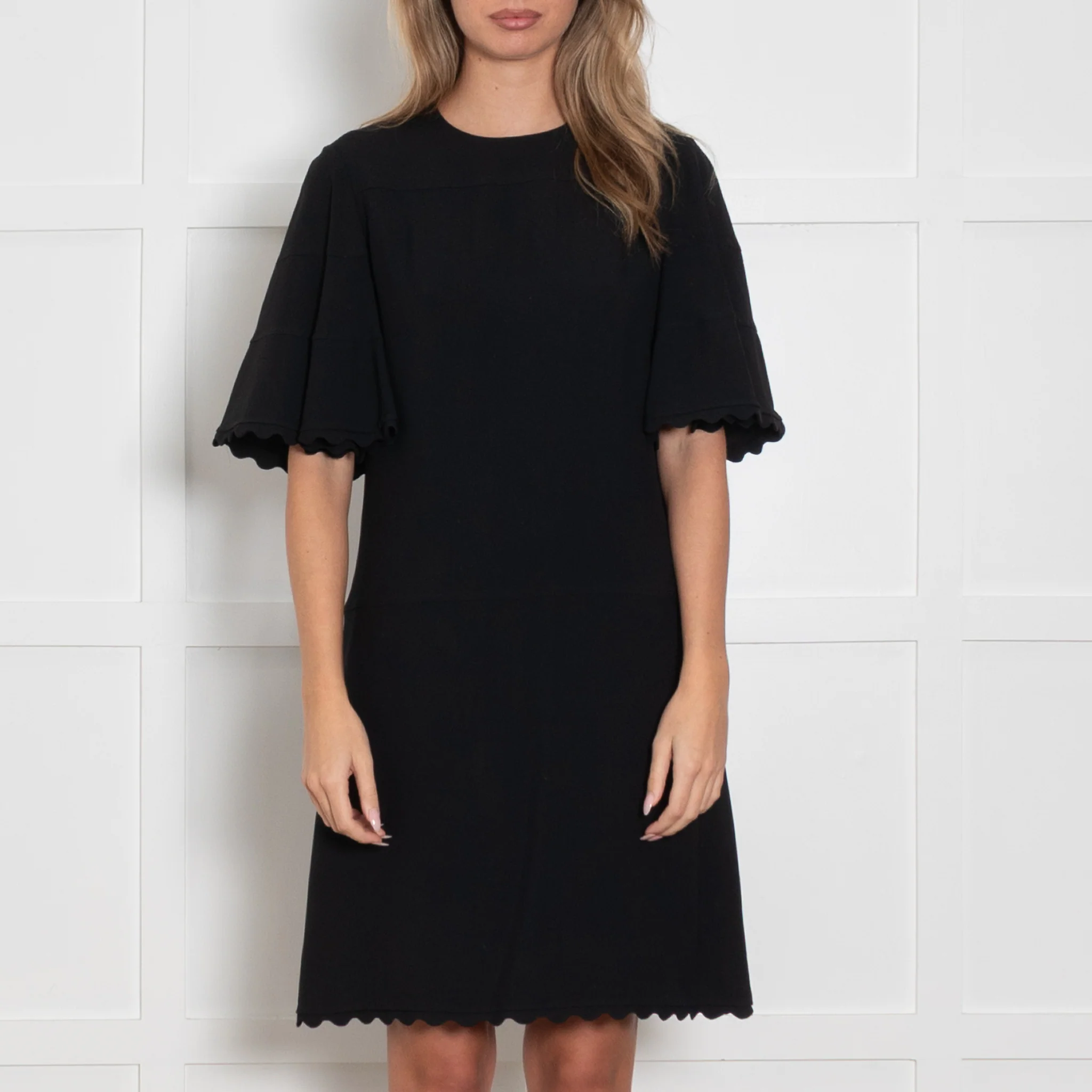 Chloe Black Crepe Wool Fluted Sleeve Scalloped Edge Shift Dress - Image 2