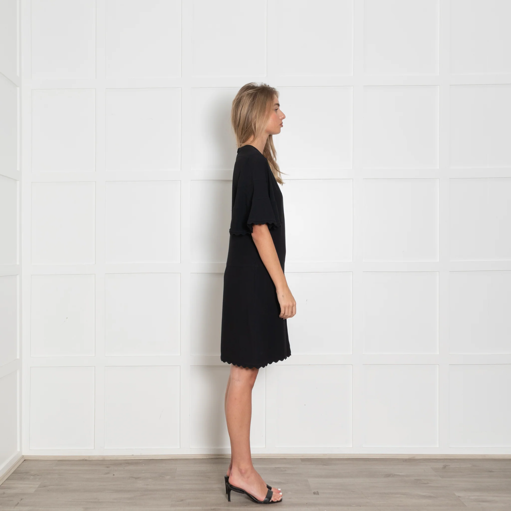 Chloe Black Crepe Wool Fluted Sleeve Scalloped Edge Shift Dress - Image 6