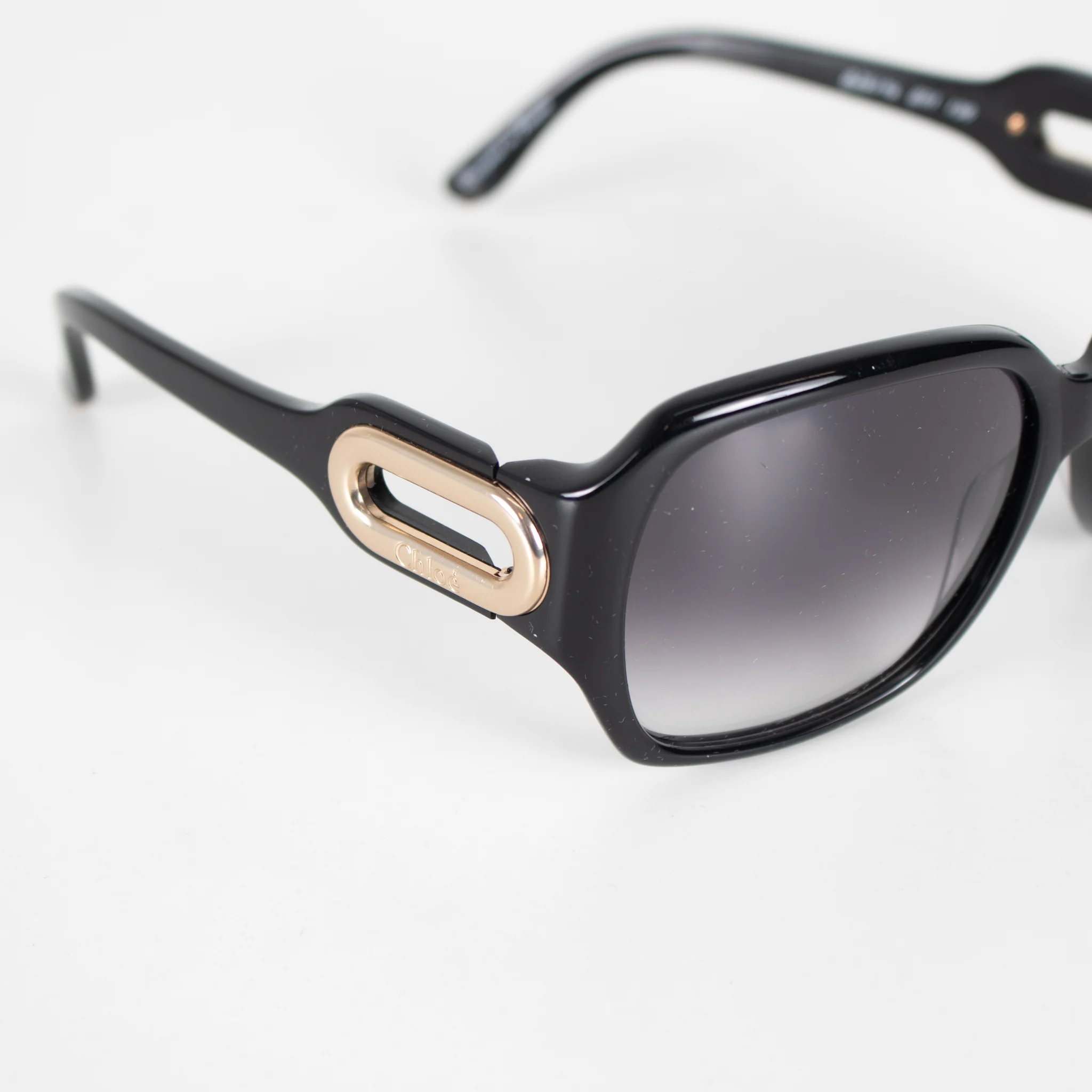 Chloe Black Oversized Sunglasses With Gold Detail & Logo On Arms - Image 12