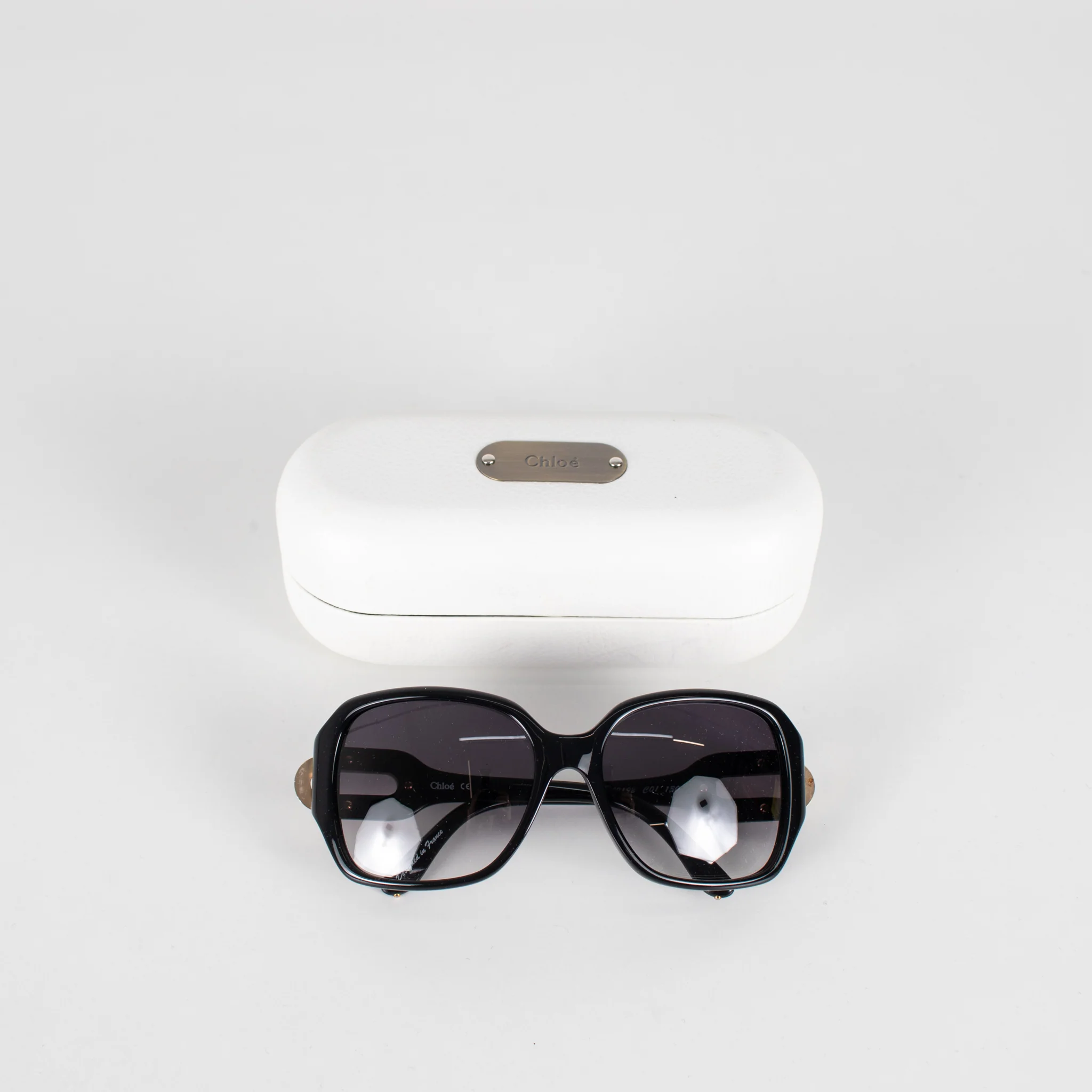 Chloe Black Oversized Sunglasses With Gold Detail & Logo On Arms - Image 8