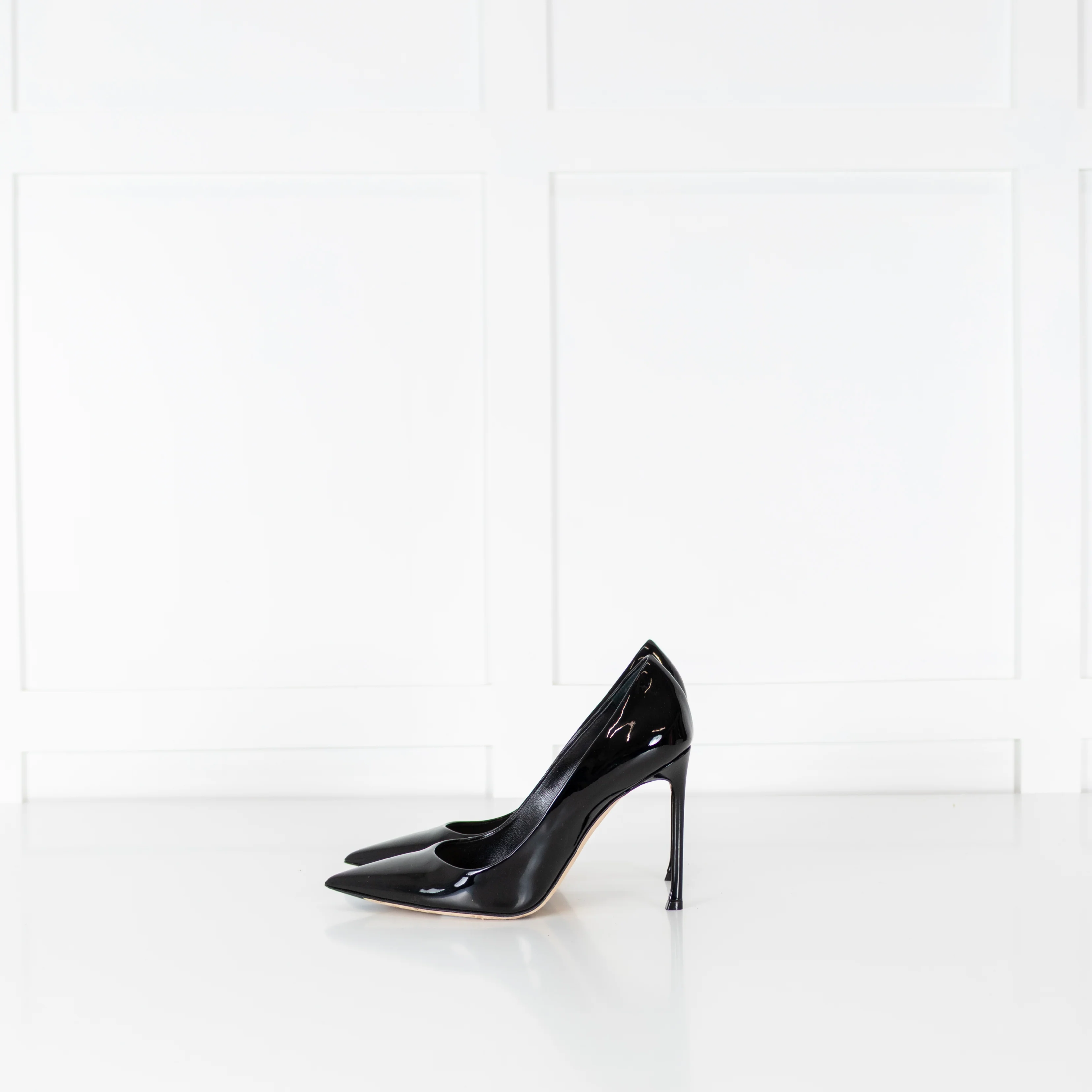 Christian Dior Black Patent Court Shoe - Image 4
