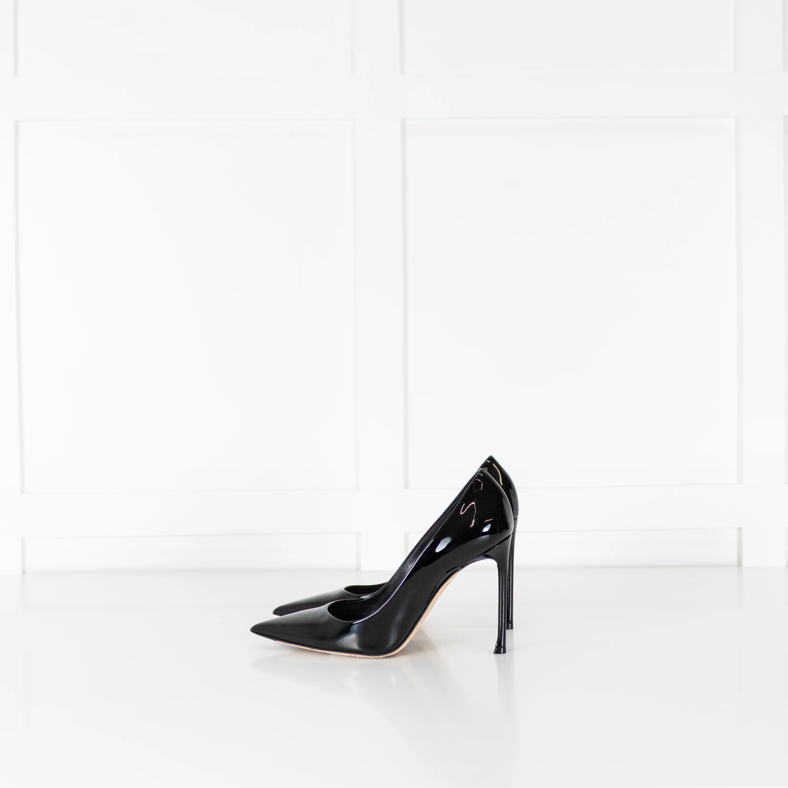 Christian Dior Black Patent Court Shoe - Image 6