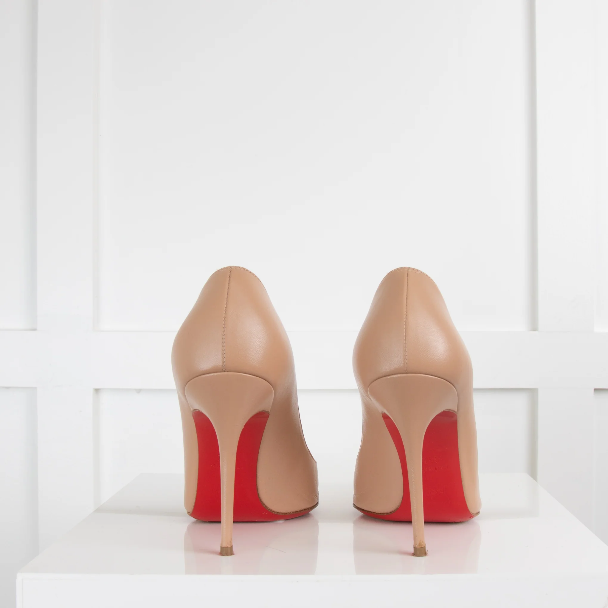Christian Louboutin Nude Pointed Toe Court Shoe - Image 4