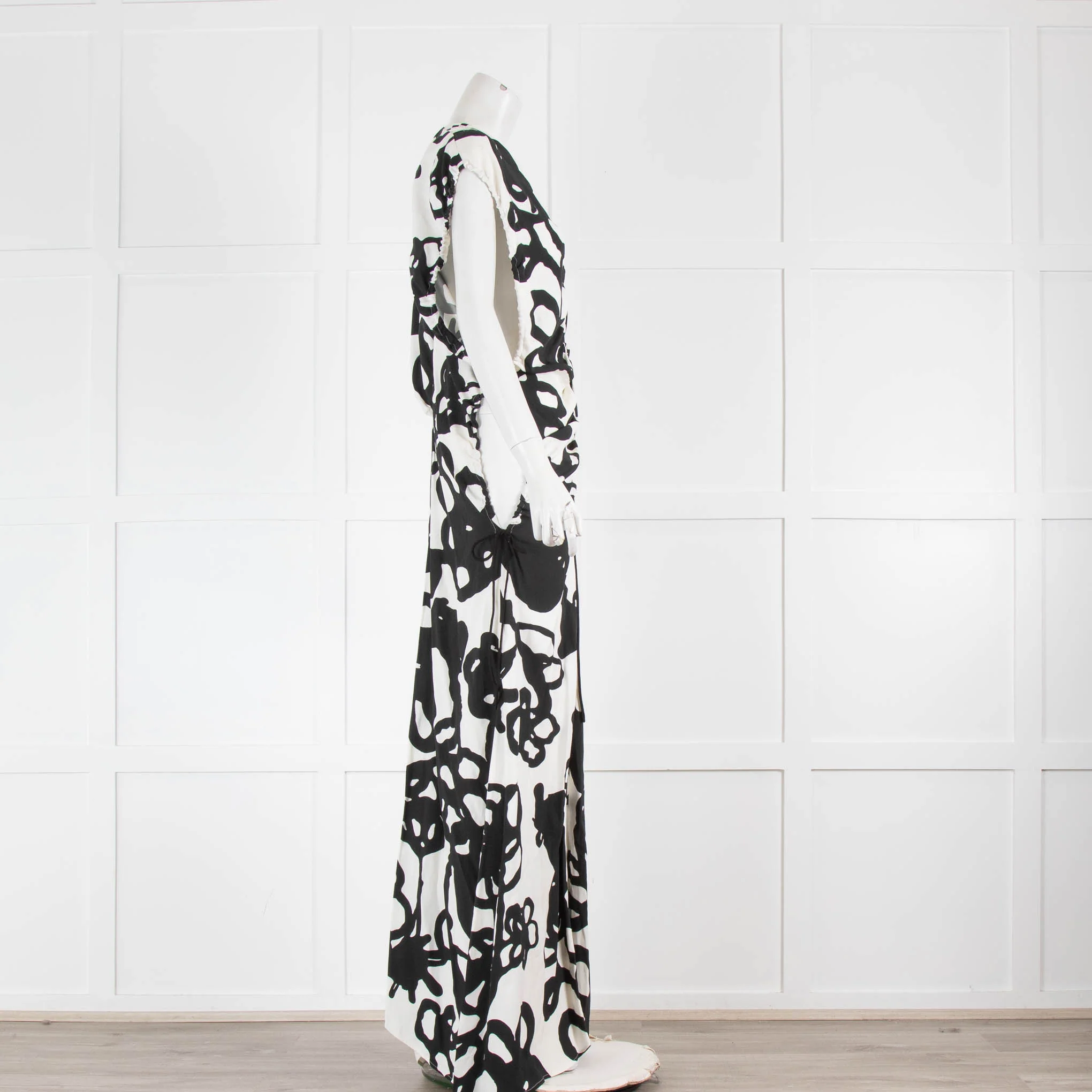 Christopher Kane Chroma Ivy Crepe Black And White Maxi Dress - Image 2
