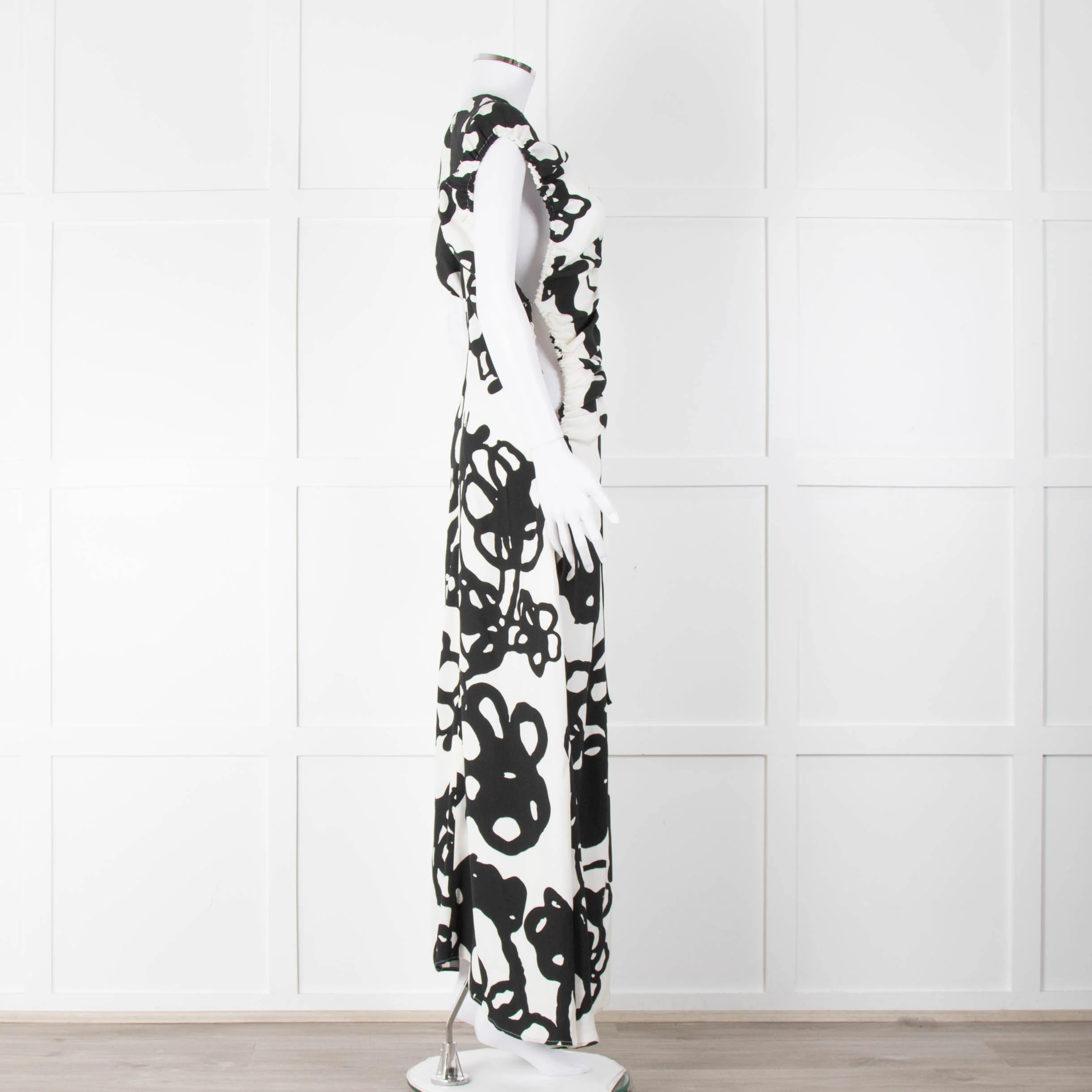 Christopher Kane White Black Floral Ruched Trim Maxi Dress - Image 3