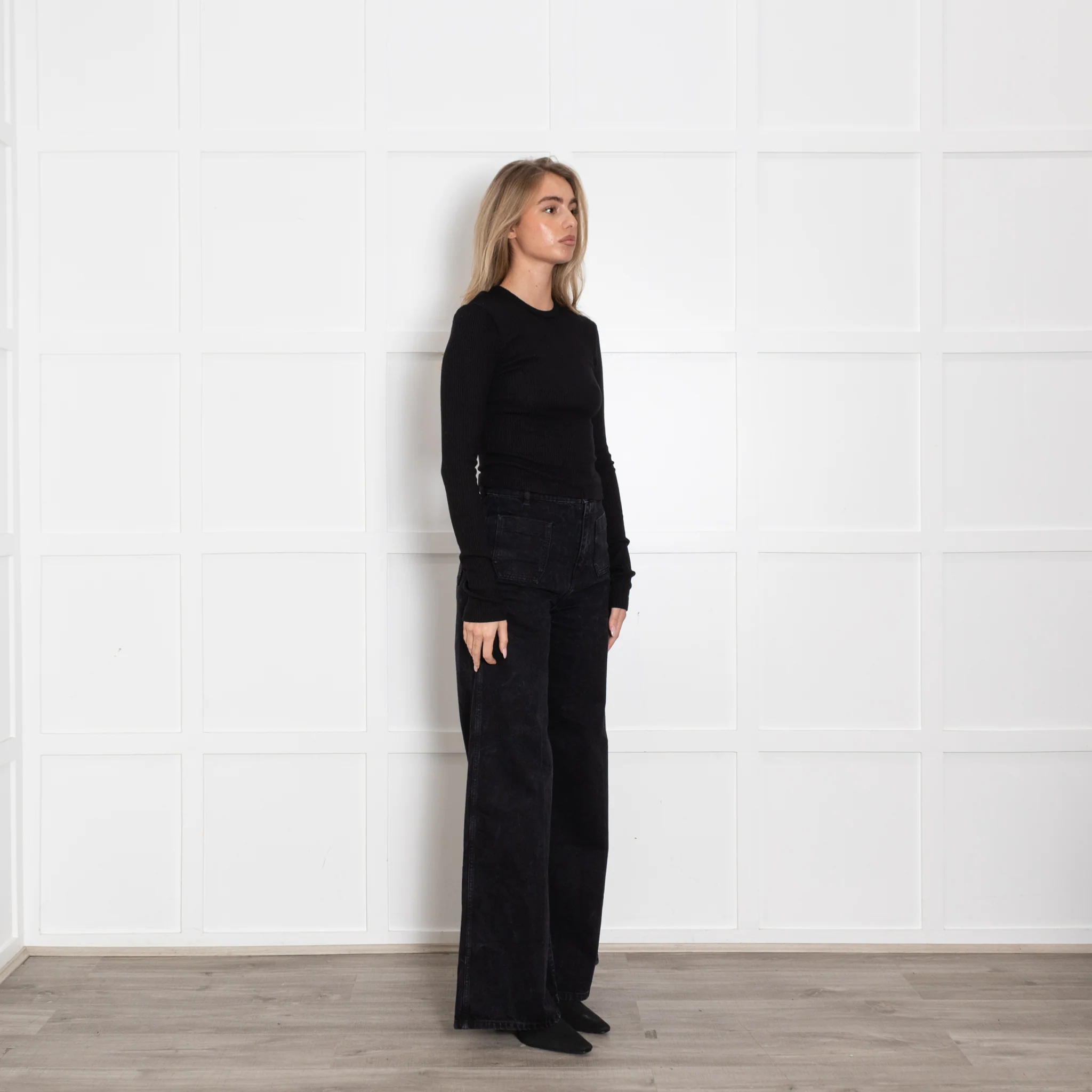 Citizens Of Humanity Black Verra Henley Cotton Rib Top - Image 7
