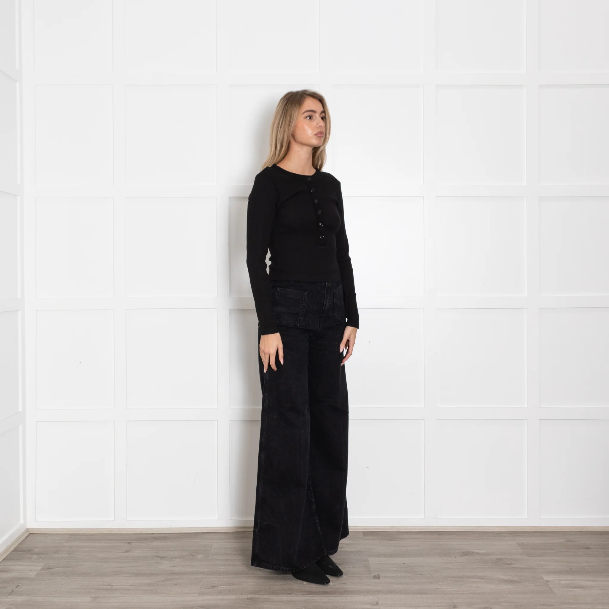 Citizens Of Humanity Faena Black Cropped Crewneck - Image 8