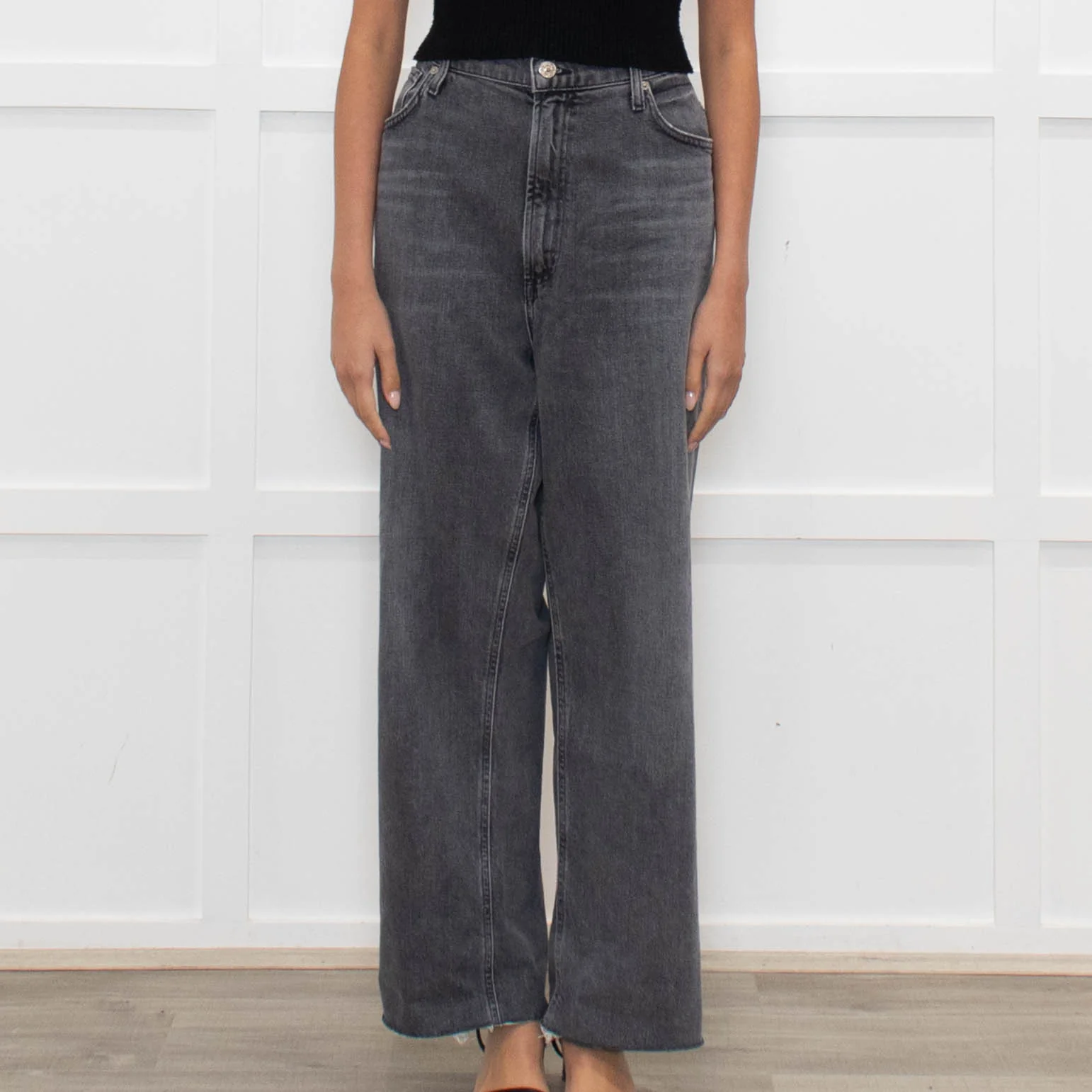 Citizens of Humanity Grey Daphne Cropped Jeans - Image 2