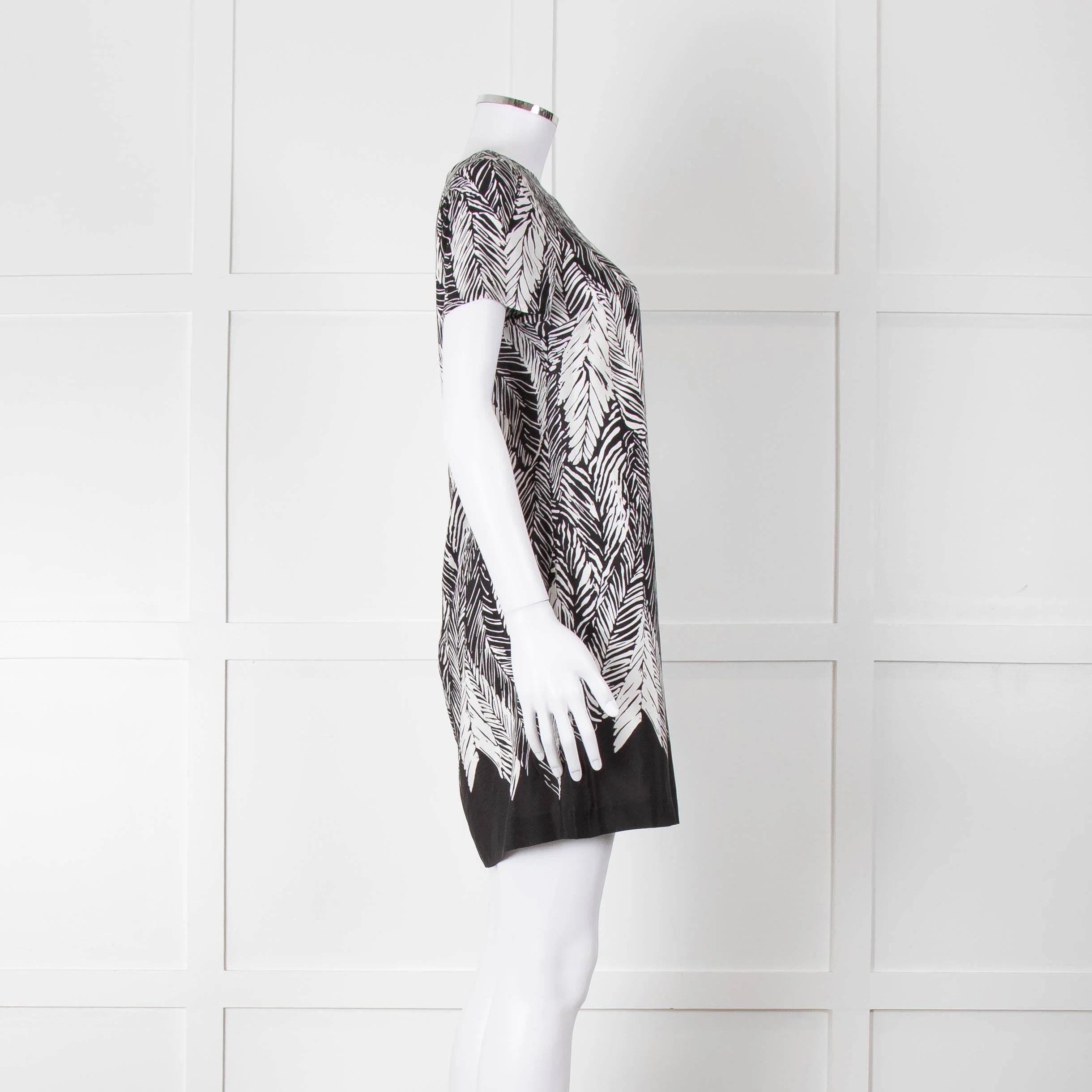 Club Monaco Black And White Palm Print Silk Dress - Image 3