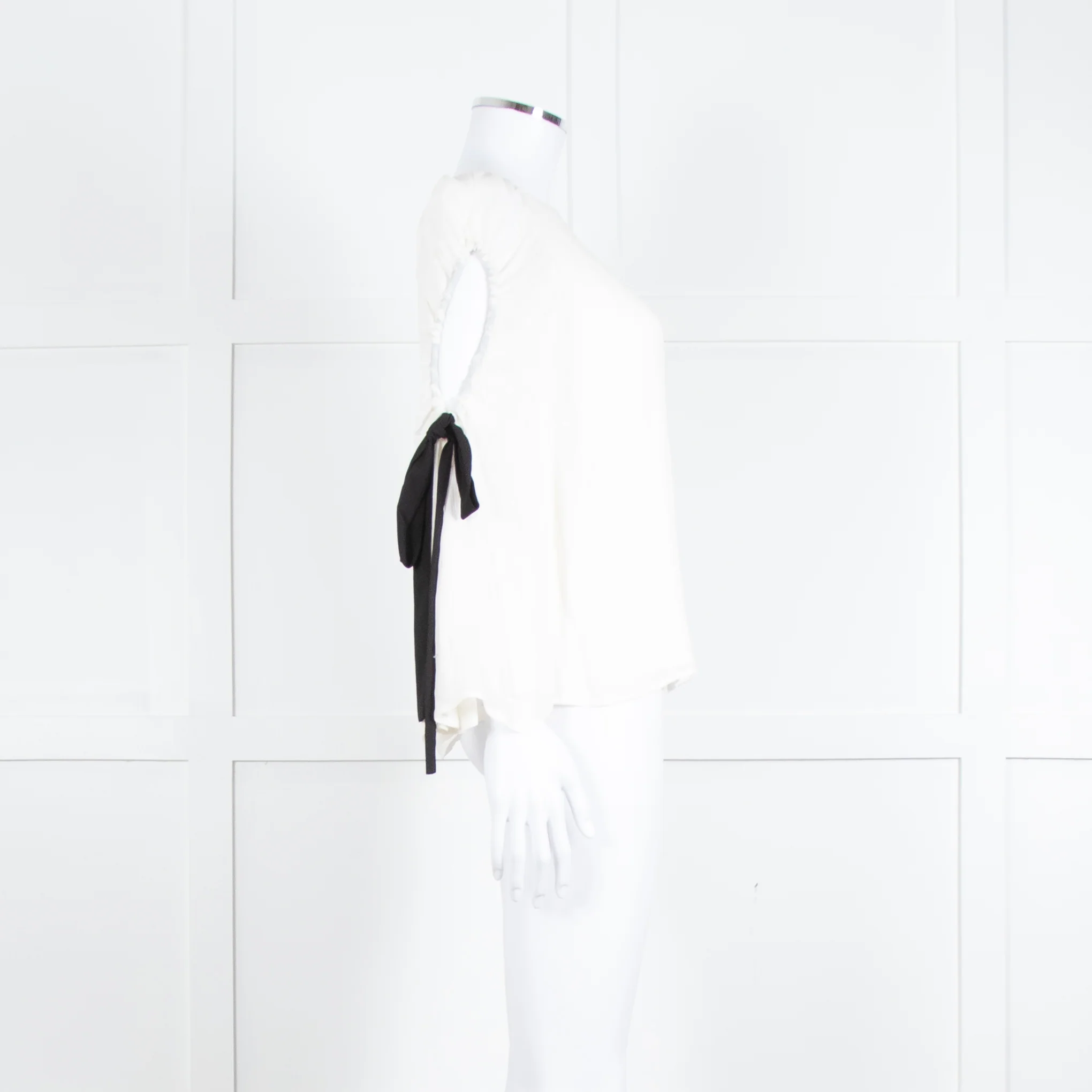 Club Monaco Cream Black Ribbon Tie On Sleeves Silk Blend Top - Image 7