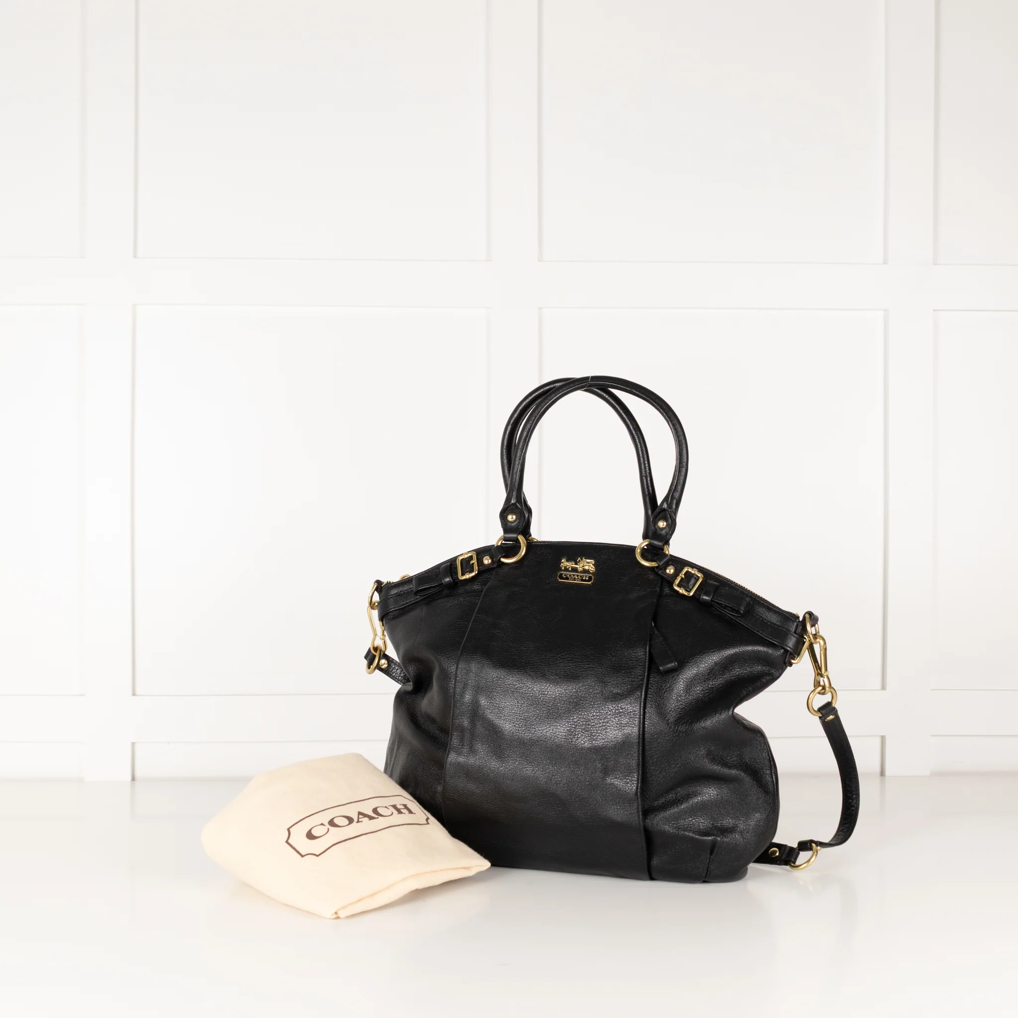 Coach Black Leather Gold Hardware Madison Lindsey Bag - Image 2