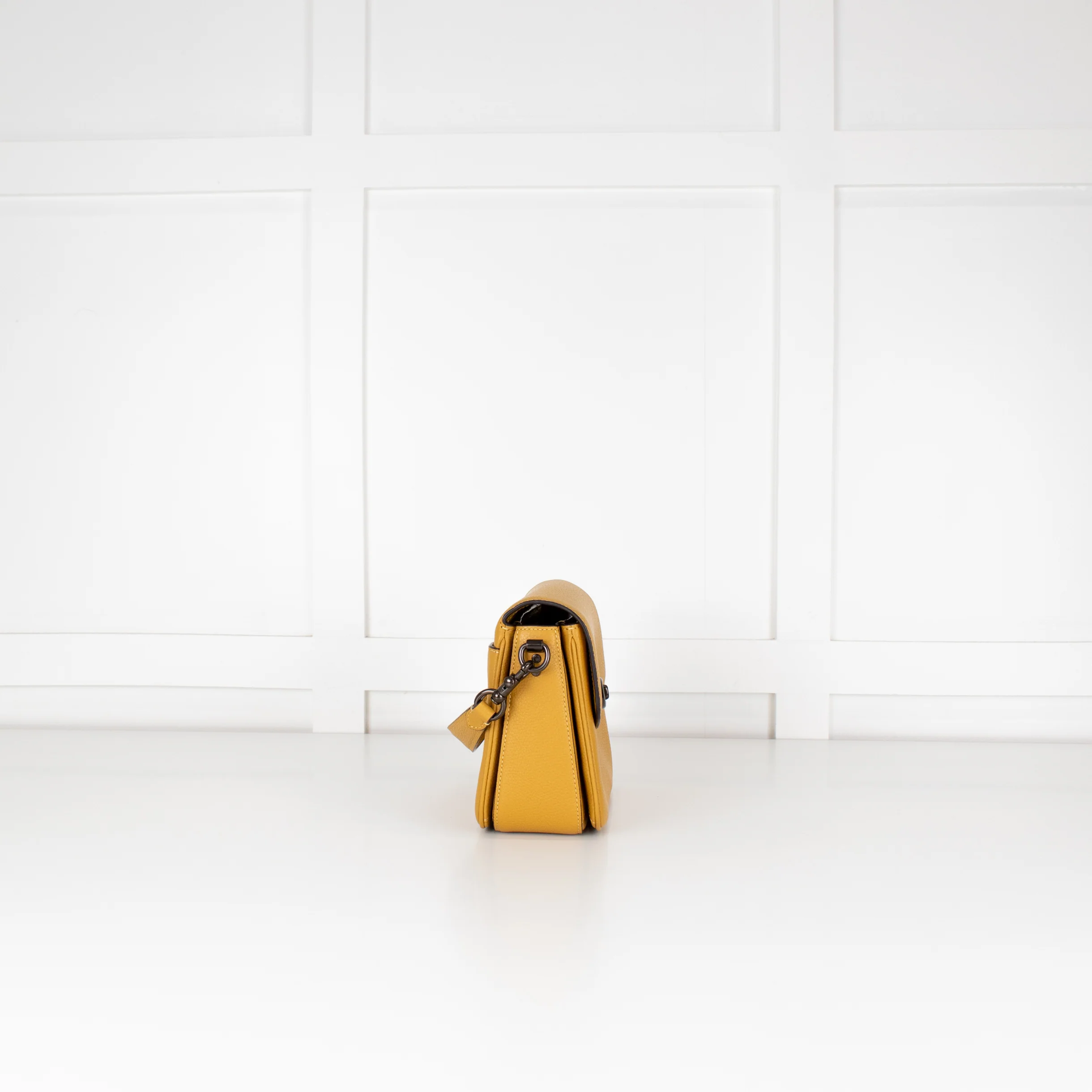 Coach Mustard Yellow Cassie 19 Bag - Image 4