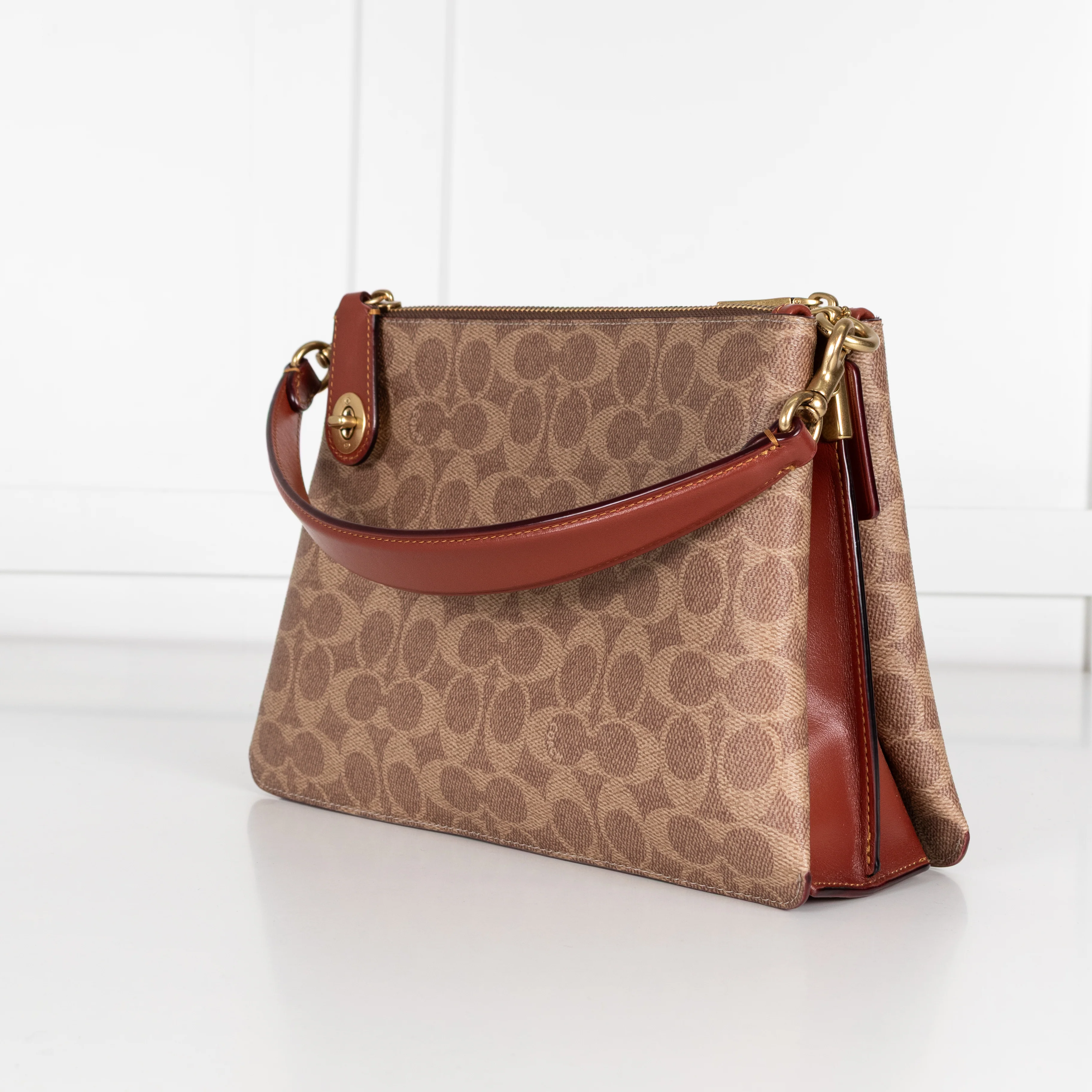 Coach Shay Shoulder Bag Signature Canvas - Image 6