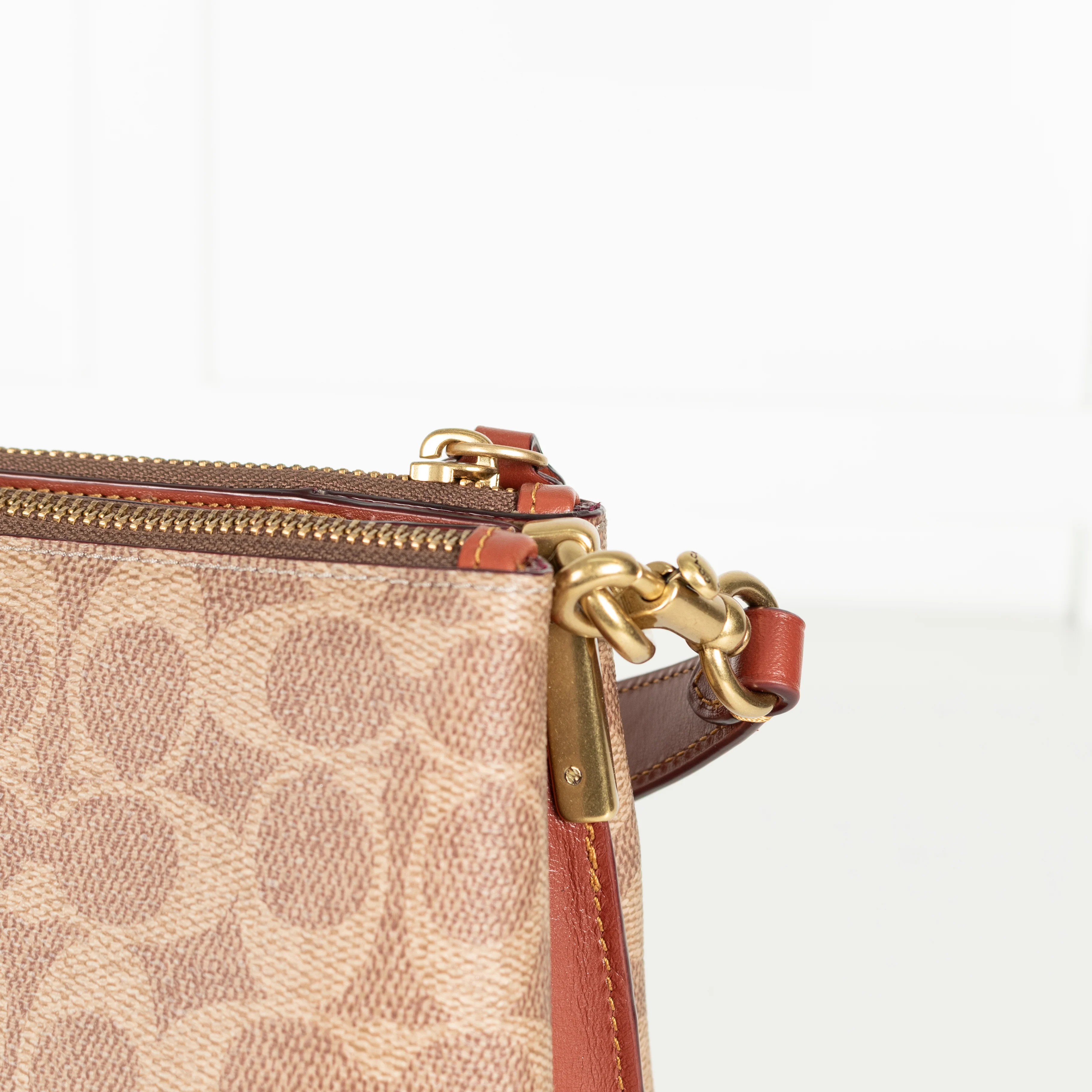 Coach Shay Shoulder Bag Signature Canvas - Image 9