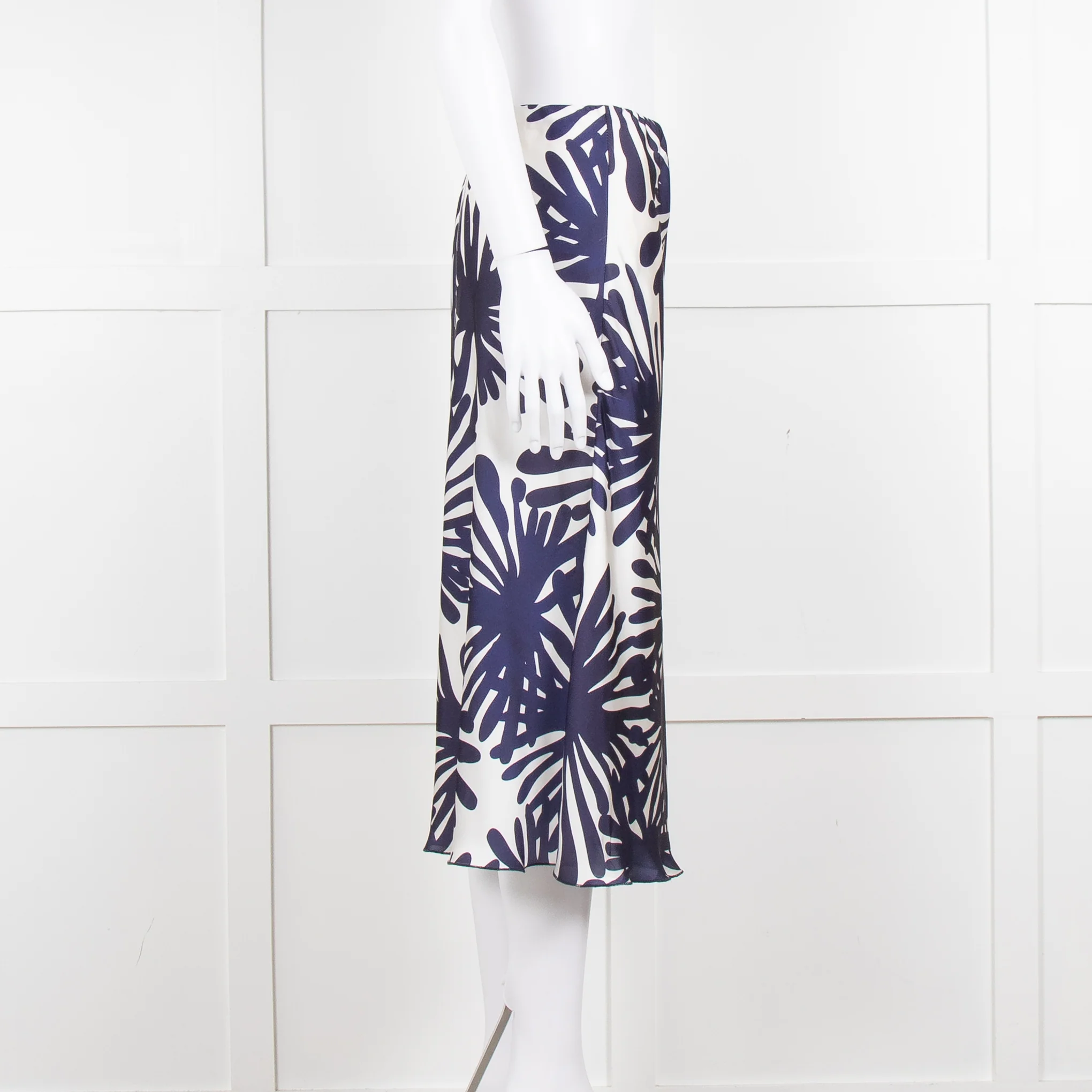 Daniel & Mayer White Navy Print Slip Skirt - Image 3