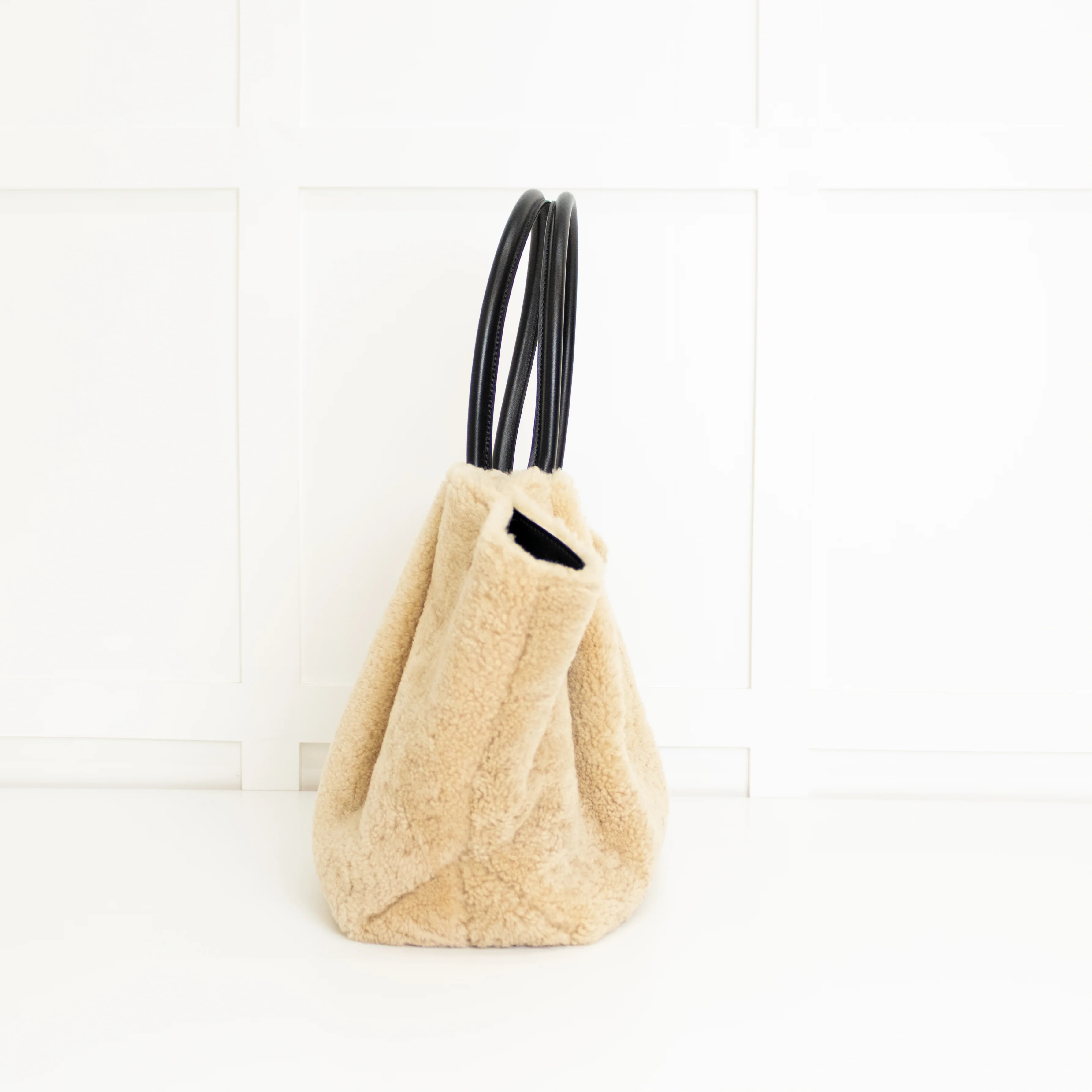 Demellier New York Shearling Beige/Black Tote - Image 8