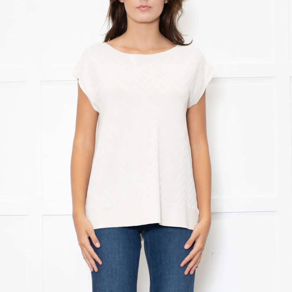 D'Exterior Cream Cap Sleeve Zigzag Pattern Top - Image 2