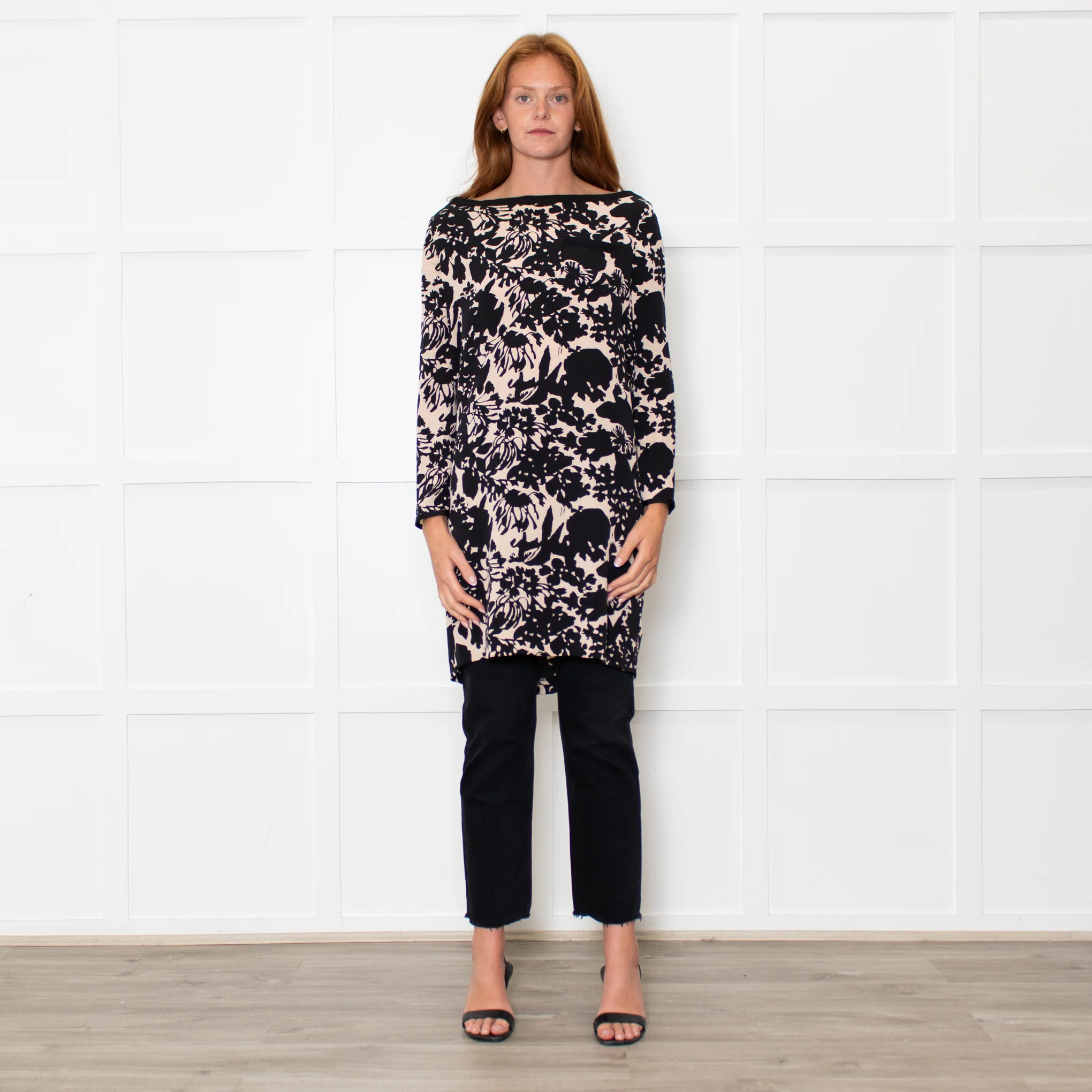 Diane Von Furstenberg Black Beige Floral Tunic