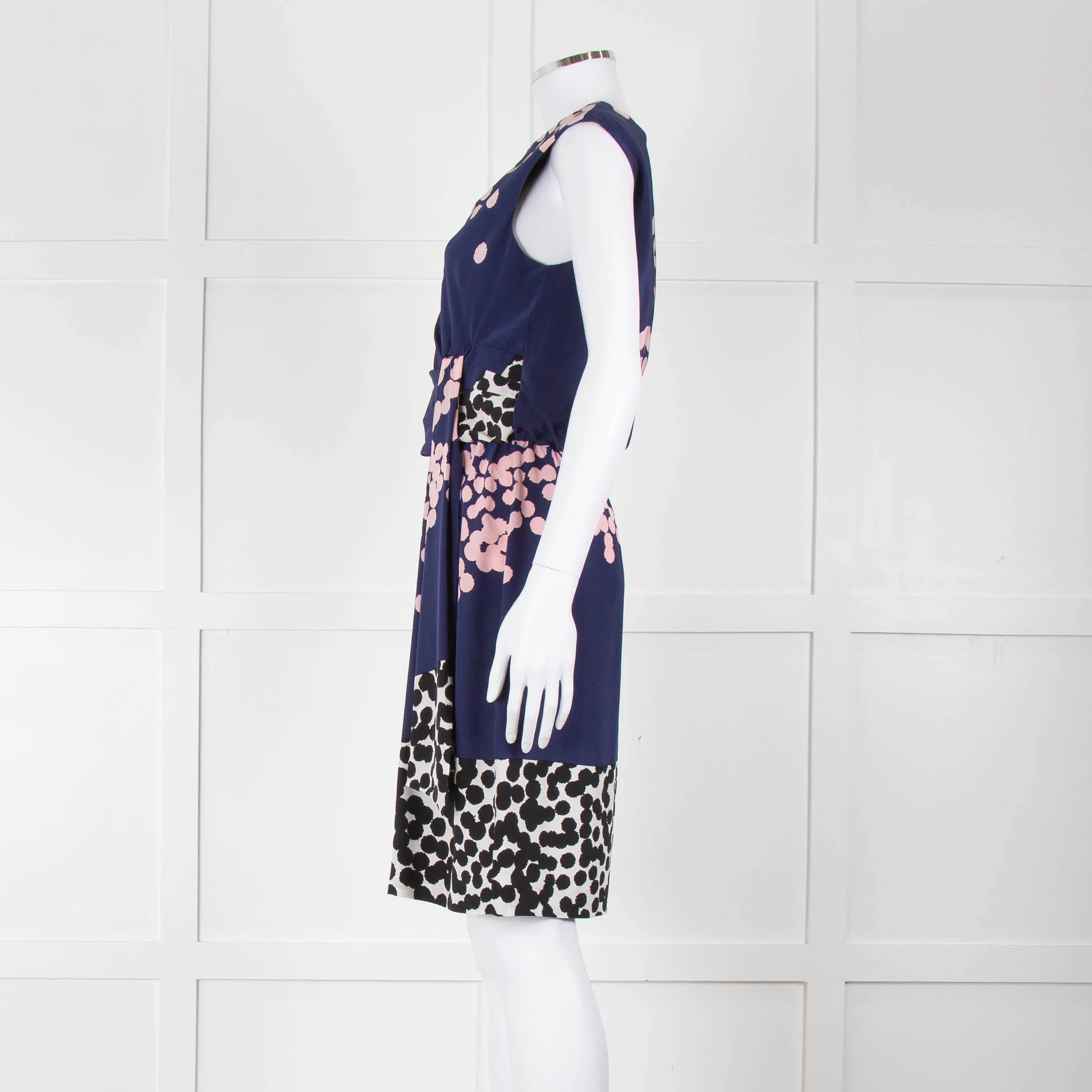 Diane Von Furstenberg Blue Pink White Dot Print Sleeveless Dress - Image 7