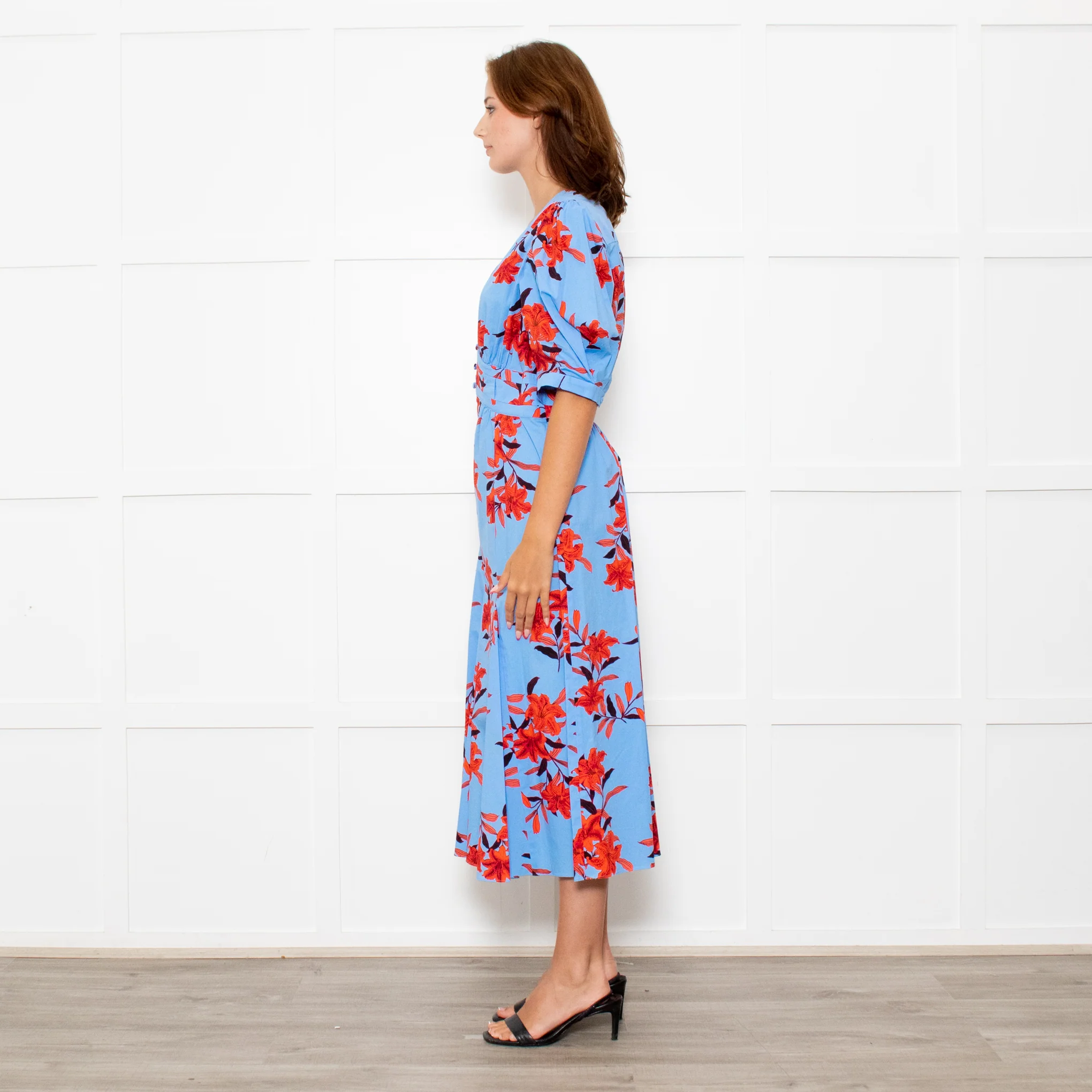 Diane Von Furstenberg Blue Stretch Cotton Tea Dress with Red Flowers - Image 7