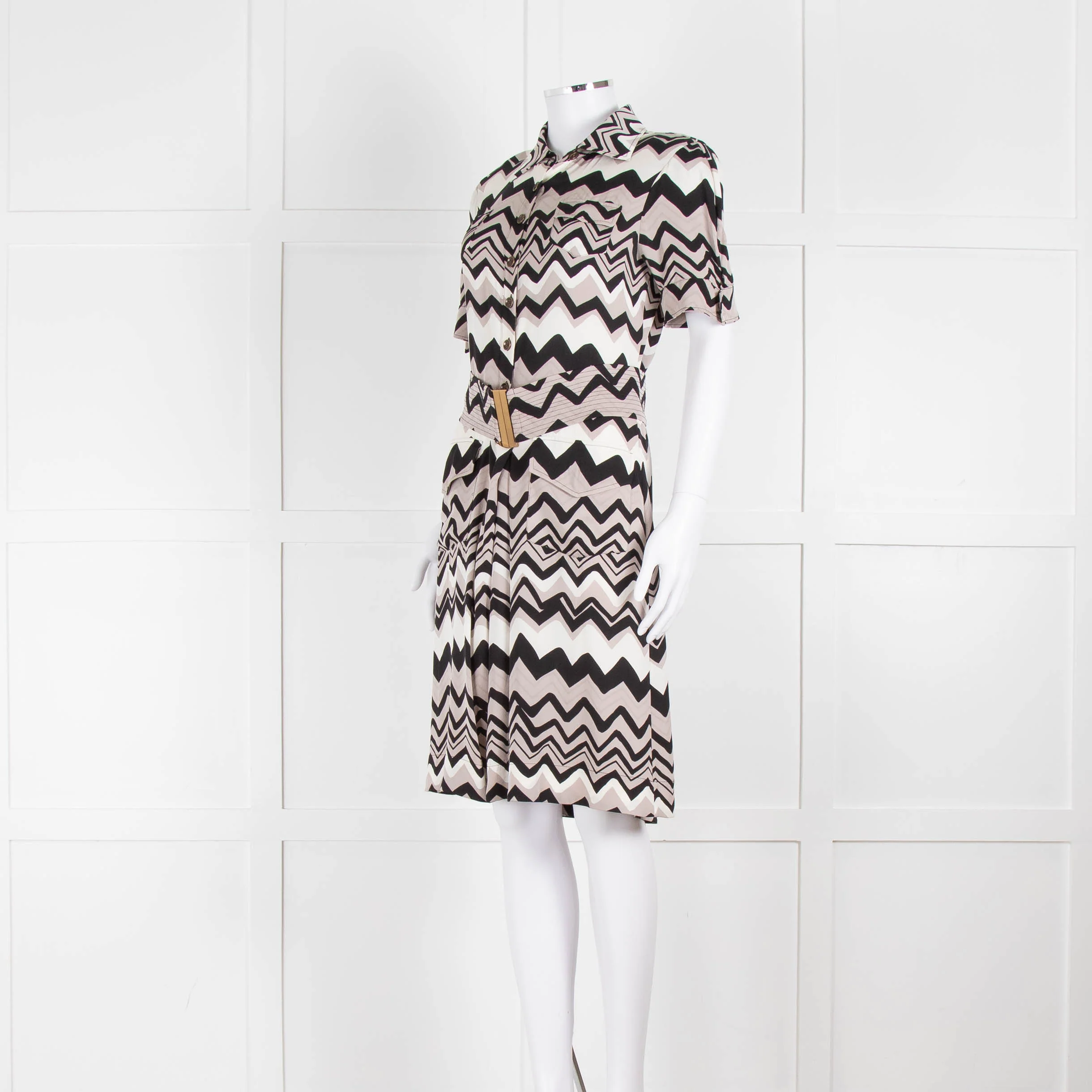 Diane Von Furstenberg Cream Black Zig Zag Belted Short Sleeve Dress - Image 8