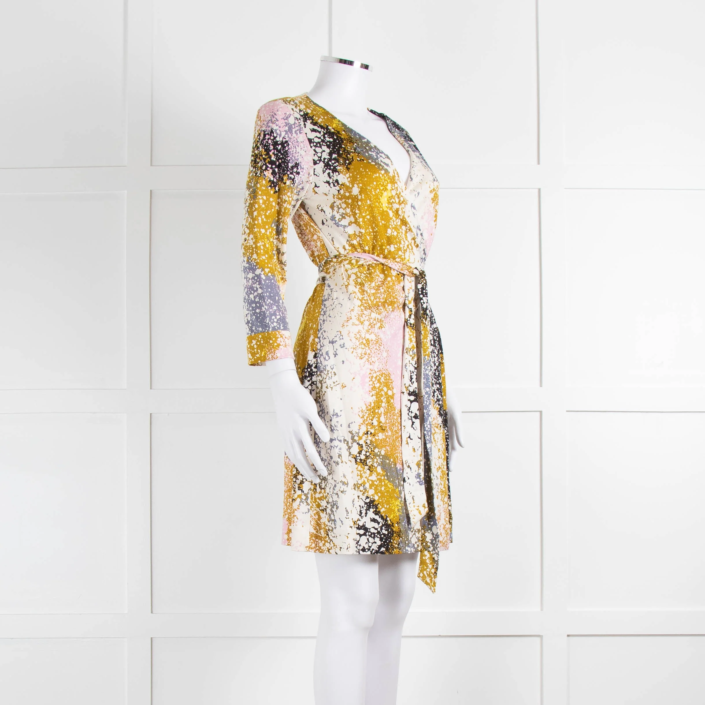 Diane Von Furstenberg Cream Khaki Pink Splash Print Wrap Dress - Image 2