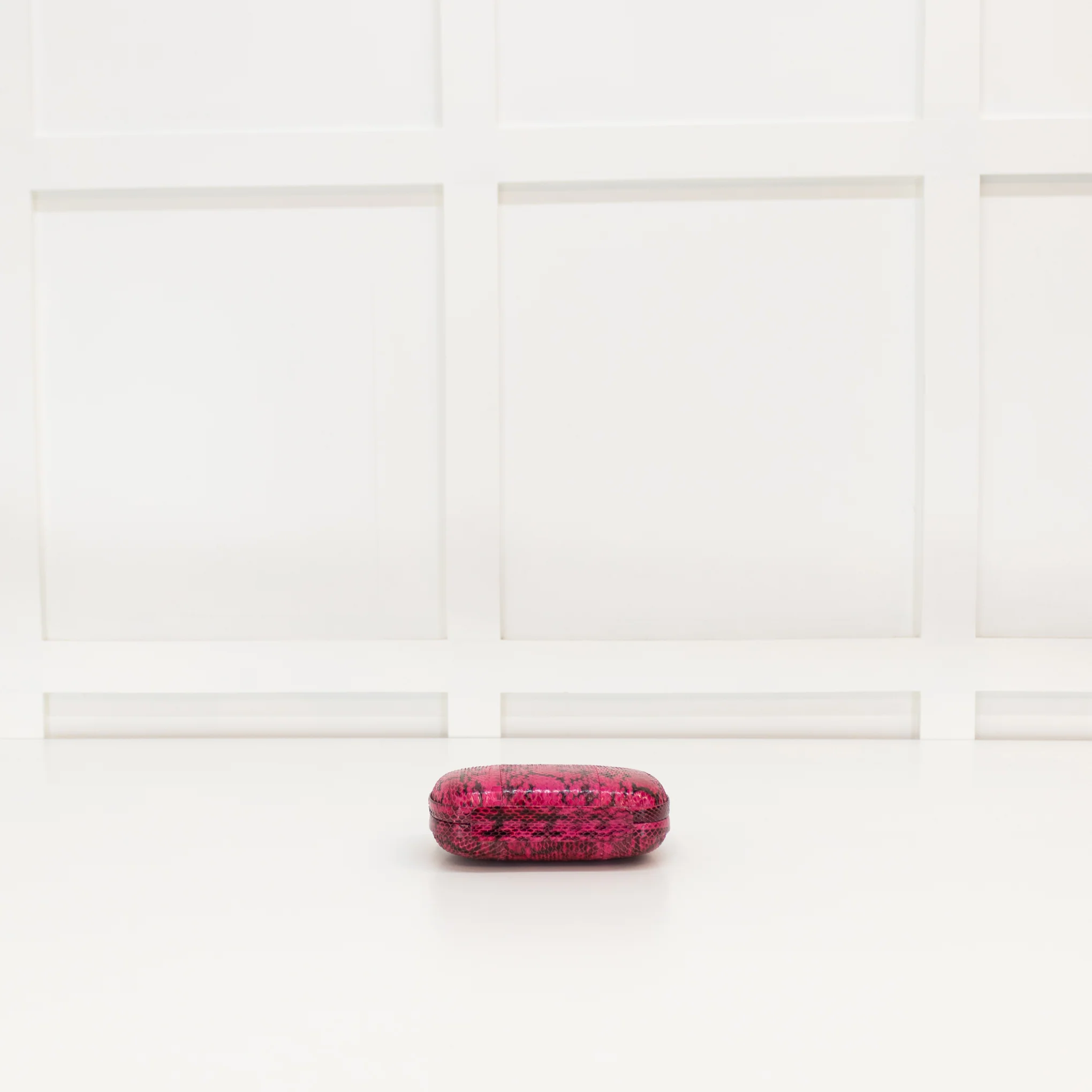 Diane Von Furstenberg Hot Pink Snakeskin Effect Lip Clasp Clutch - Image 6