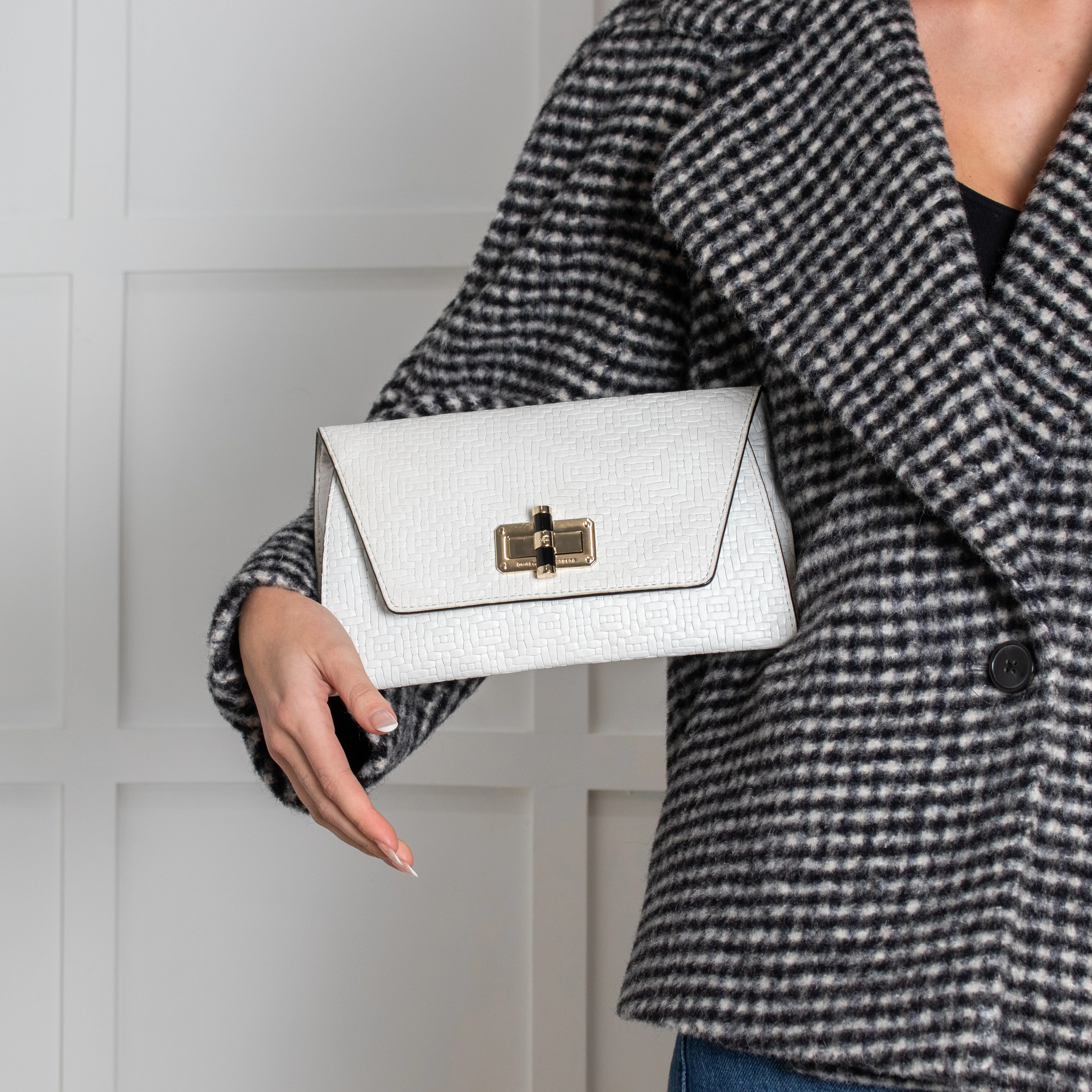 Diane Von Furstenburg Cream Geometric Weave Clutch - Image 6