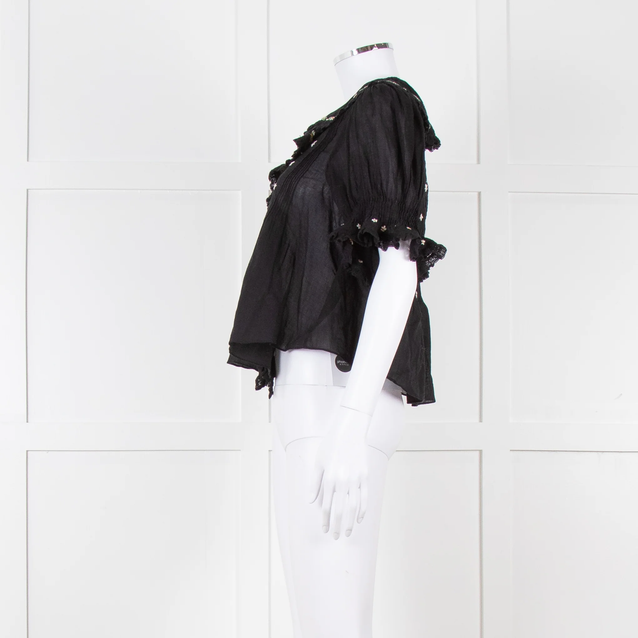 Doen Black Pintuck Floral Embroidery Short Sleeve Blouse - Image 7