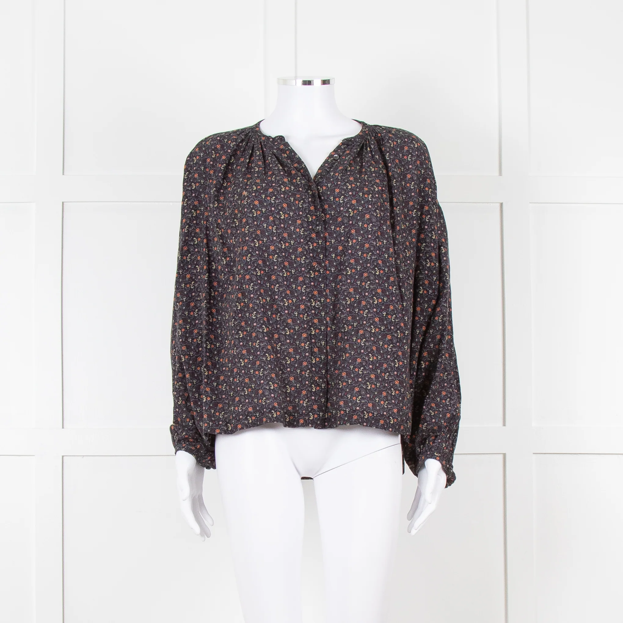 Doen Dark Floral Voluminous Blouse