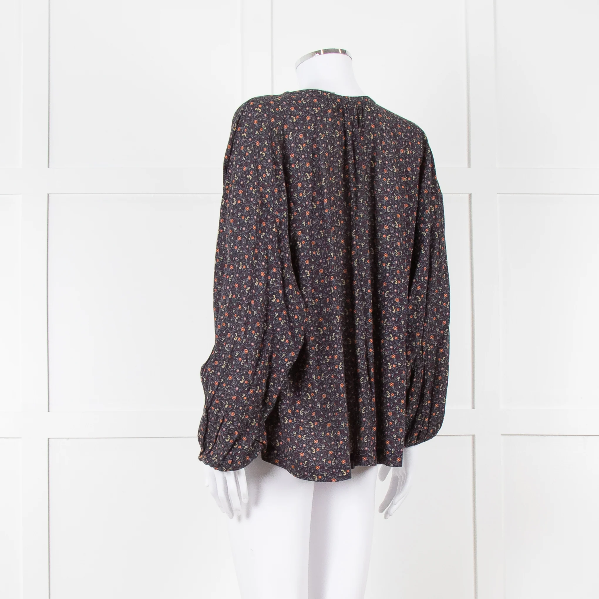 Doen Dark Floral Voluminous Blouse - Image 6