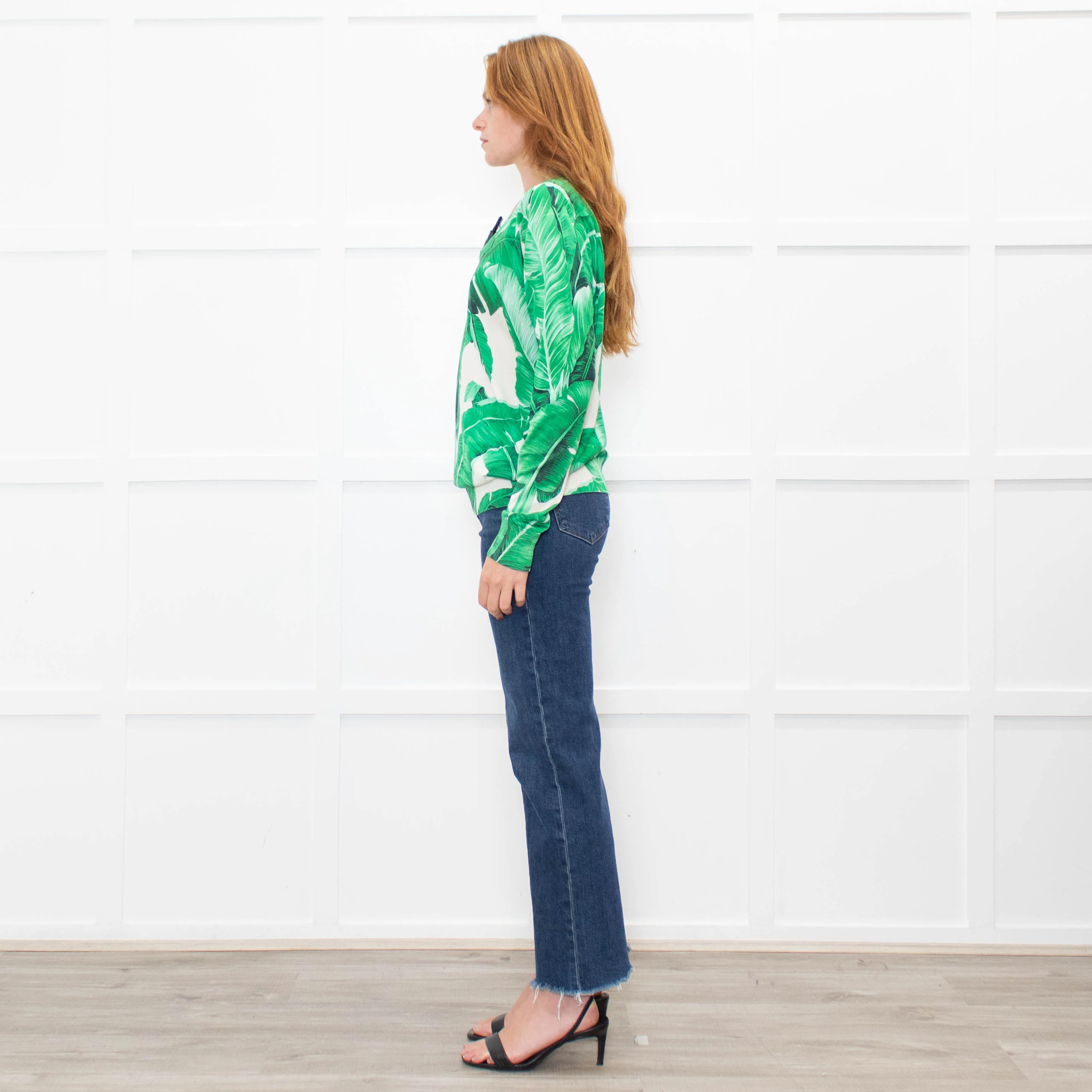 Dolce & Gabbana Cream Green Palm Leaf Print V-Neck Fine Knit Sweater - Image 4
