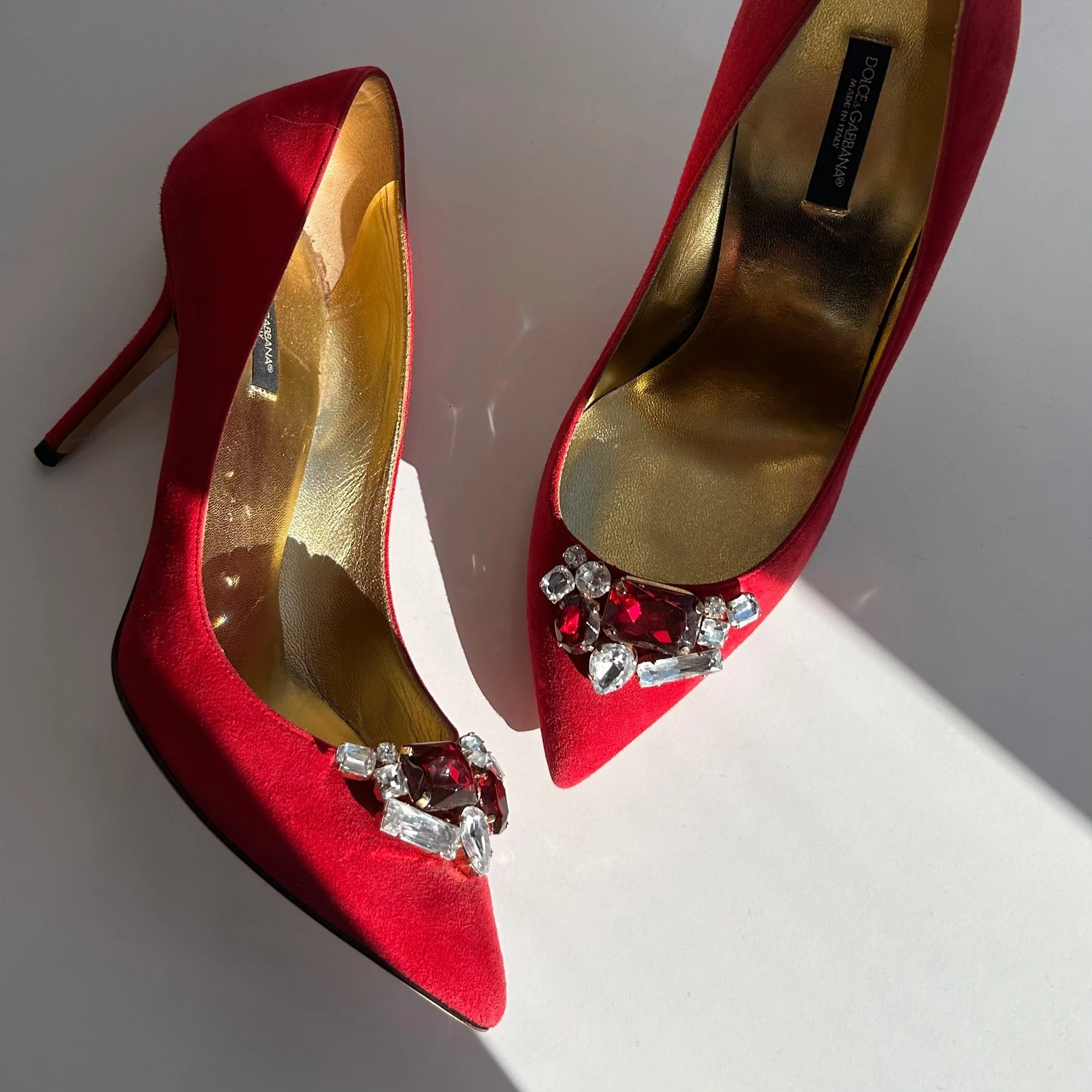 Dolce & Gabbana Pink Suede Court Shoe with Jewelled Toe Detail - Image 3