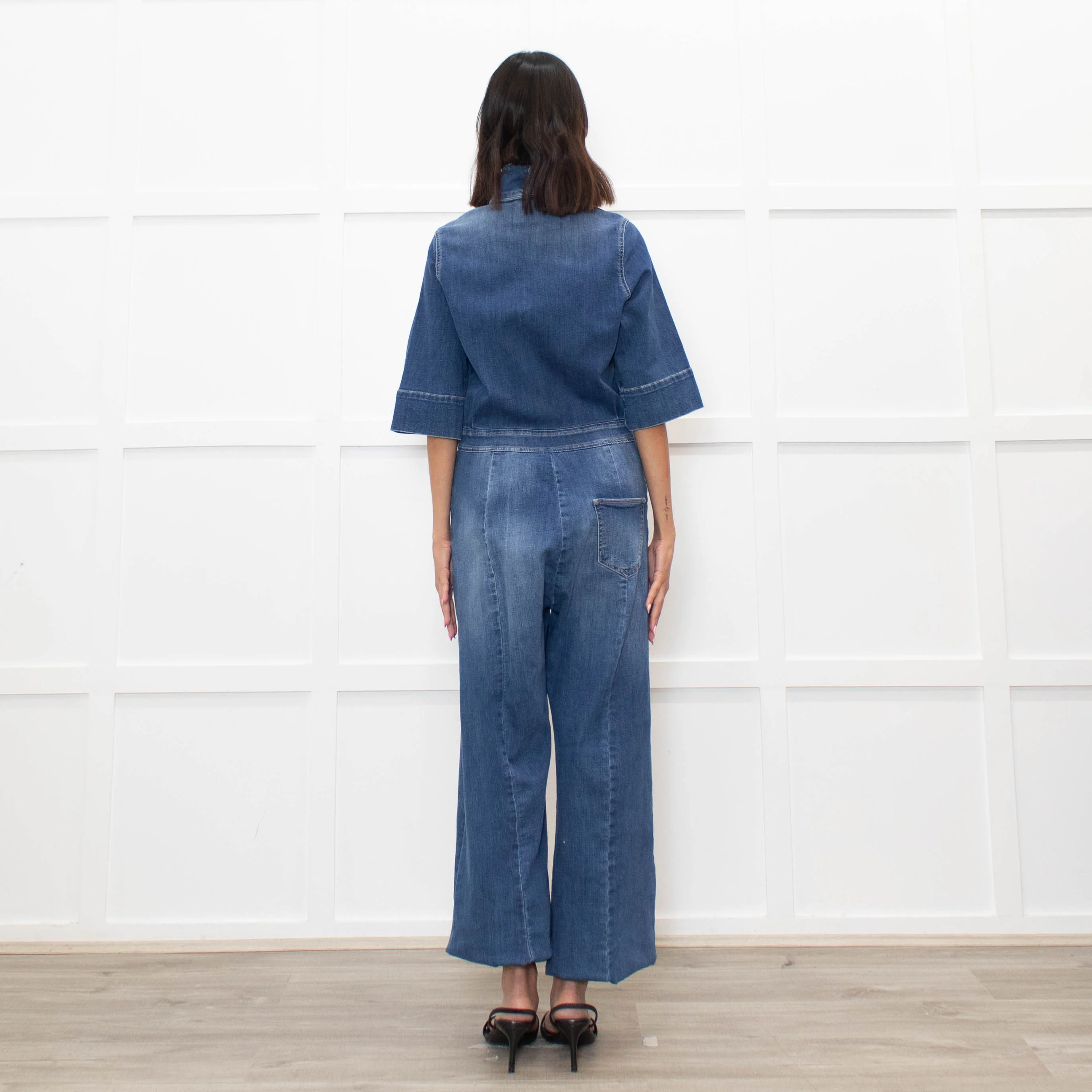 Donna Ida Blue Denim Short Sleeve Flared Jumpsuit - Image 5