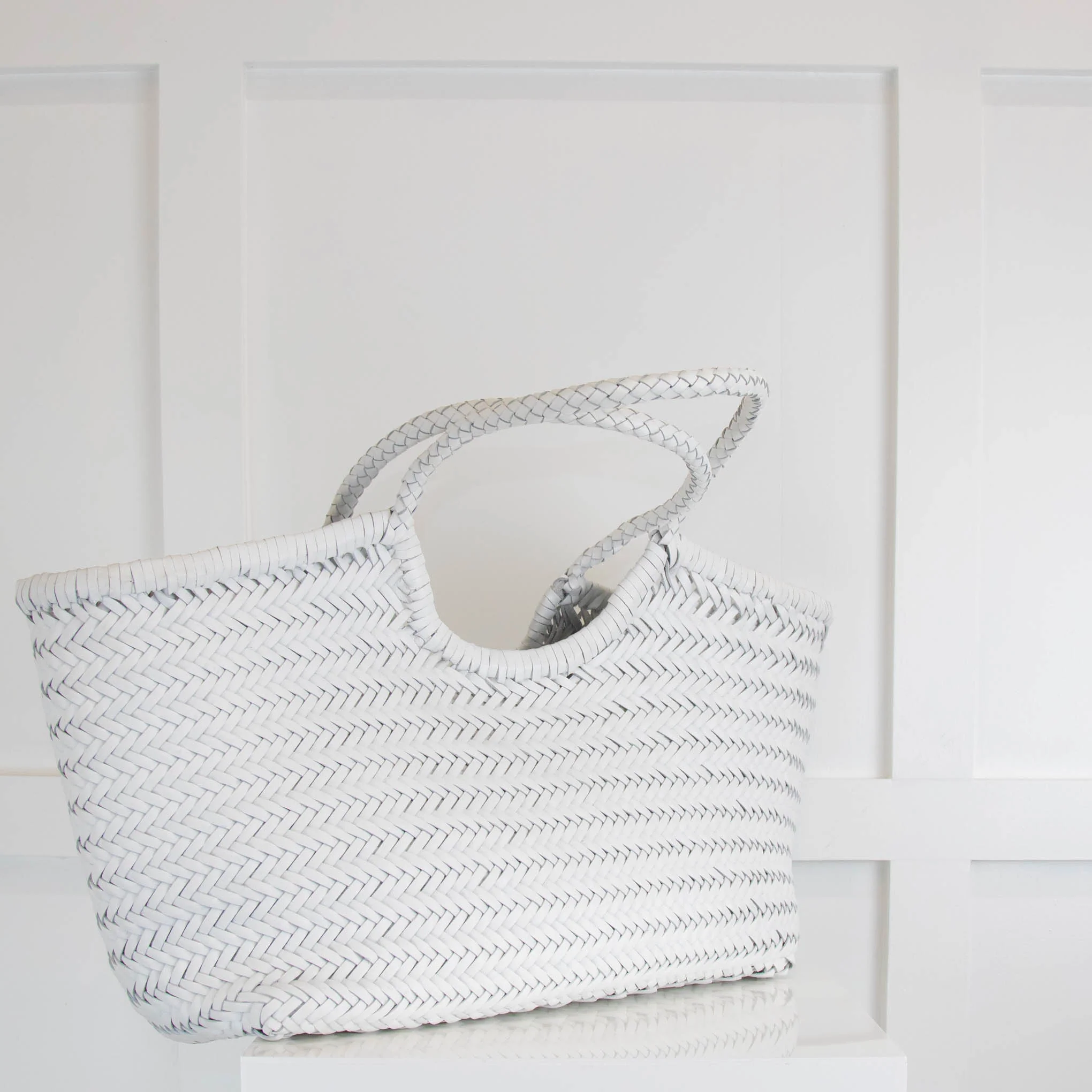 Dragon Diffusion Nantucket white Leather Tote - Image 2