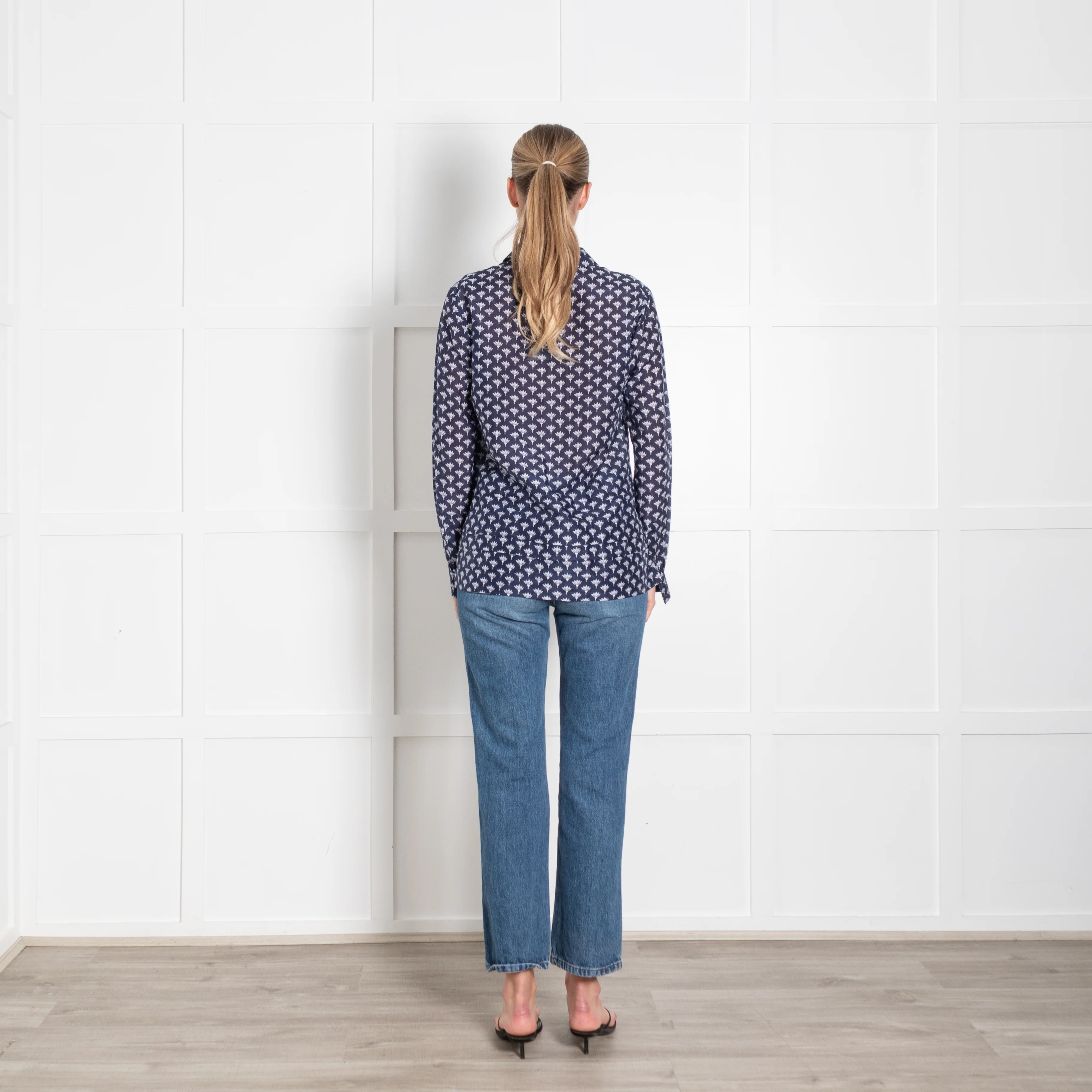 DVF Navy White Floral Fine Cotton Button Front Shirt - Image 5