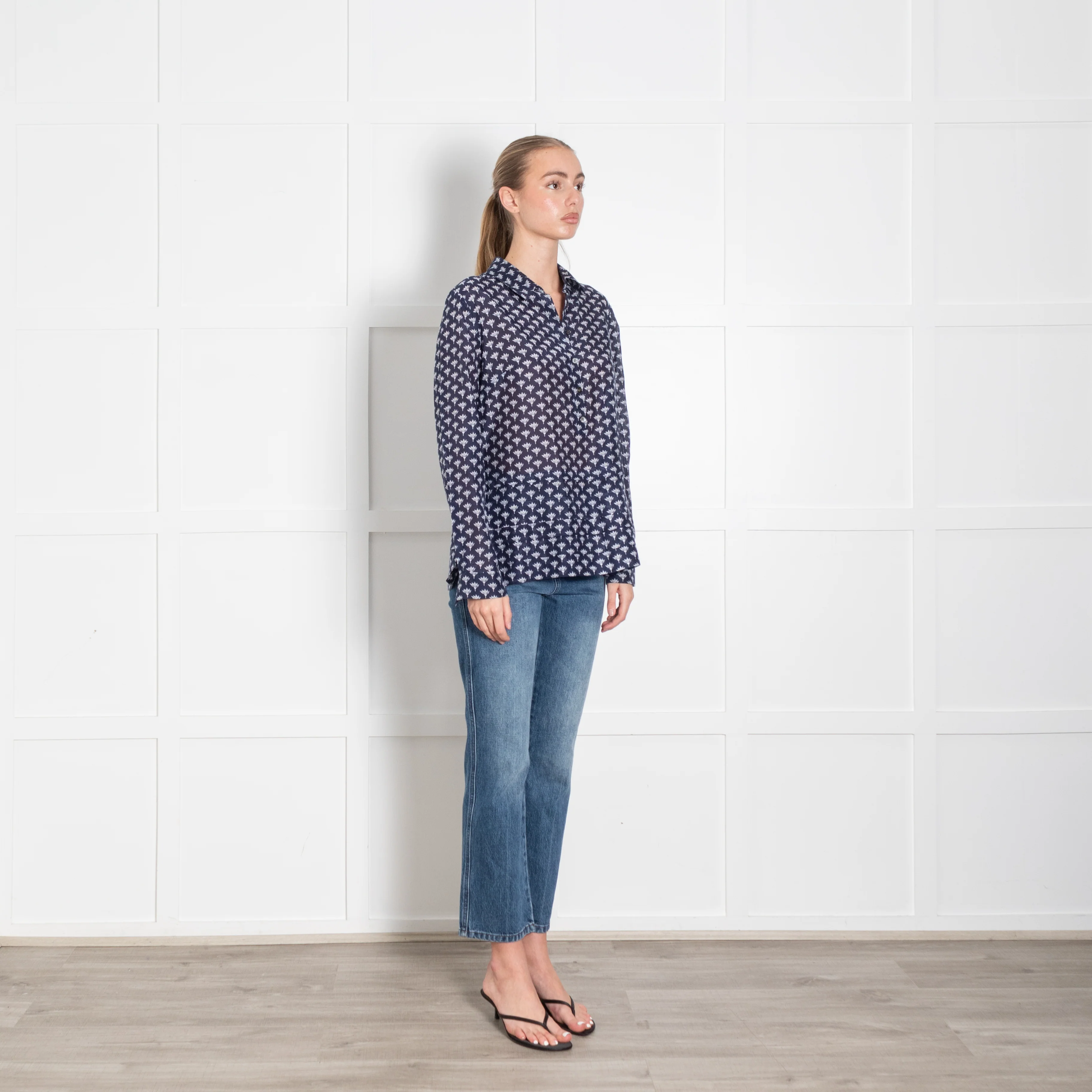 DVF Navy White Floral Fine Cotton Button Front Shirt - Image 7