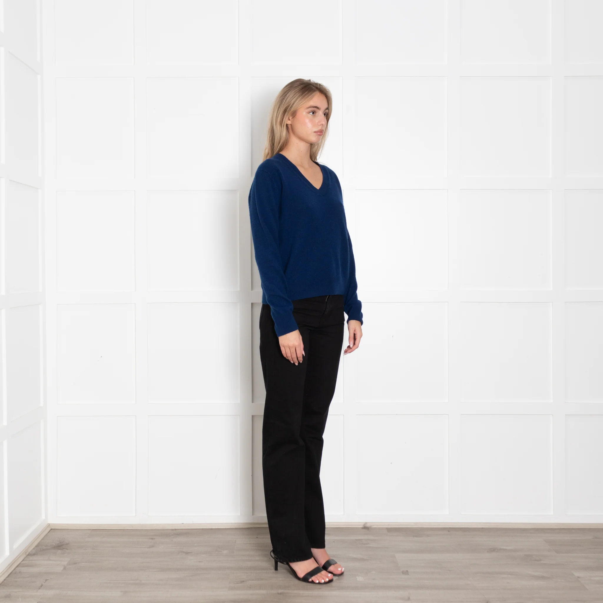 Elyse Walker Blue Cashmere V Neck Jumper - Image 7