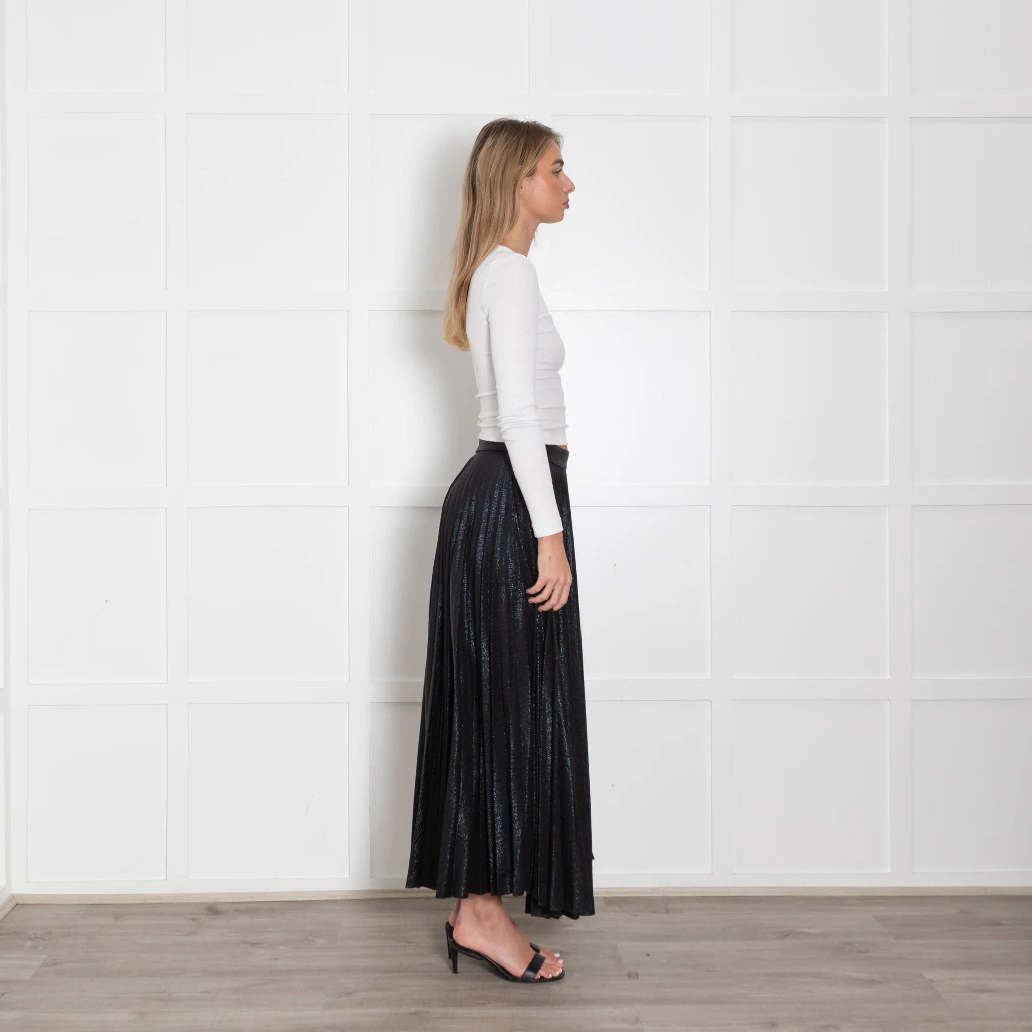 Emilia Wickstead Black Shimmer Pleated Long Skirt - Image 6