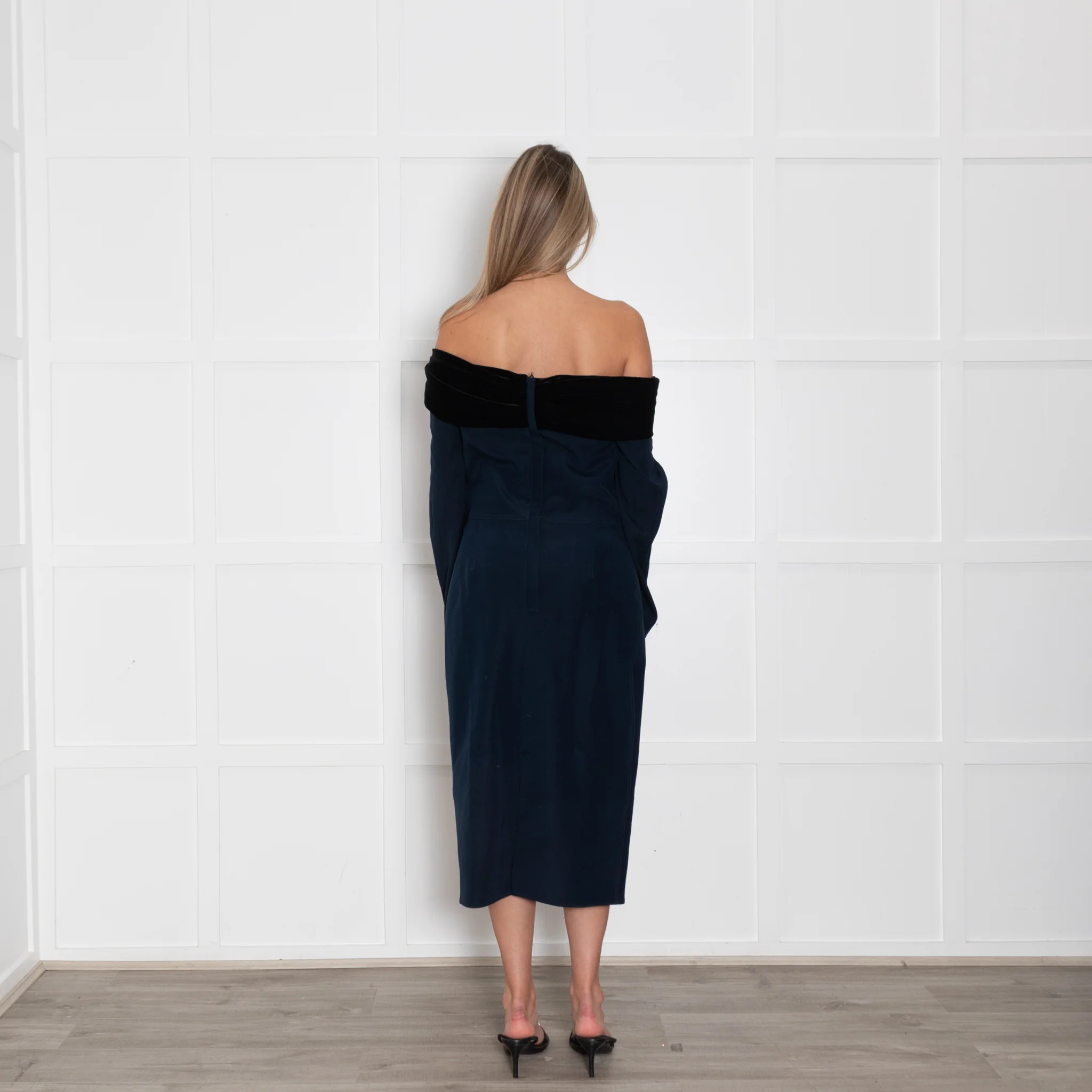 Emilio De La Morena Navy Blue Black Velvet Trim Sleeved Dress - Image 5